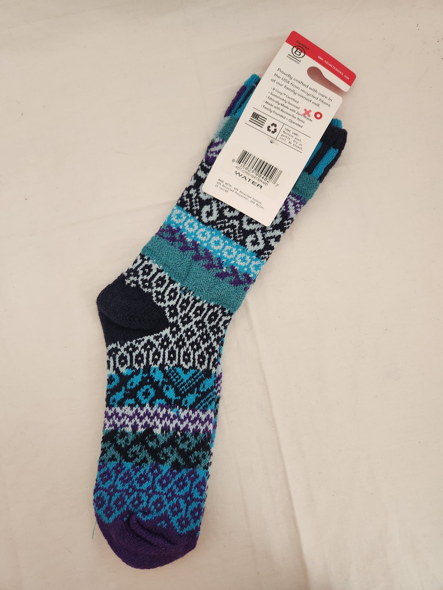 Solmate Mismatched Crew Socks - Size: M (W 8-10/ M 7-9)