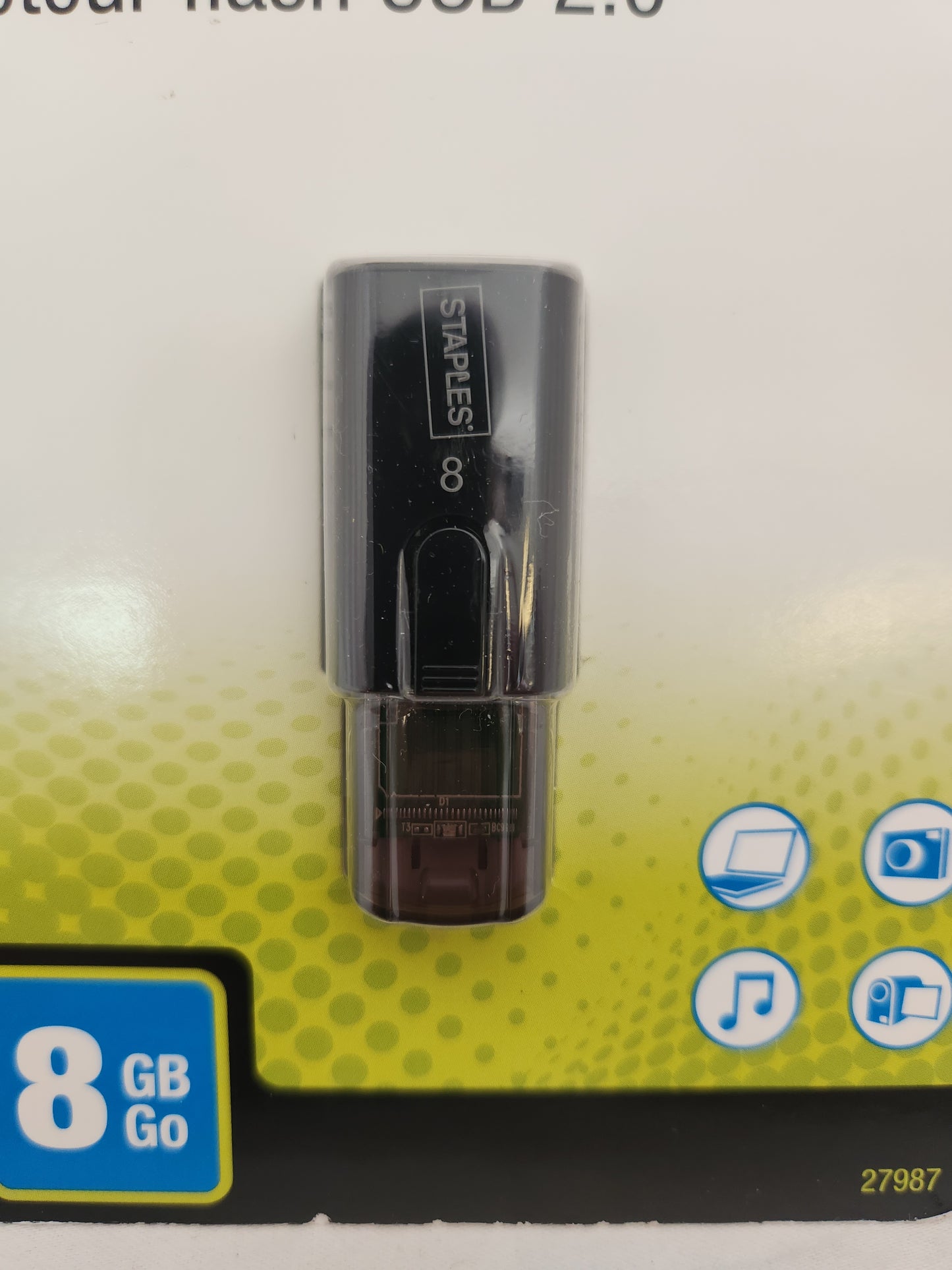 Staples USB 2.0 Flash Drive/Lecteur Flash USB 2.0 #27987