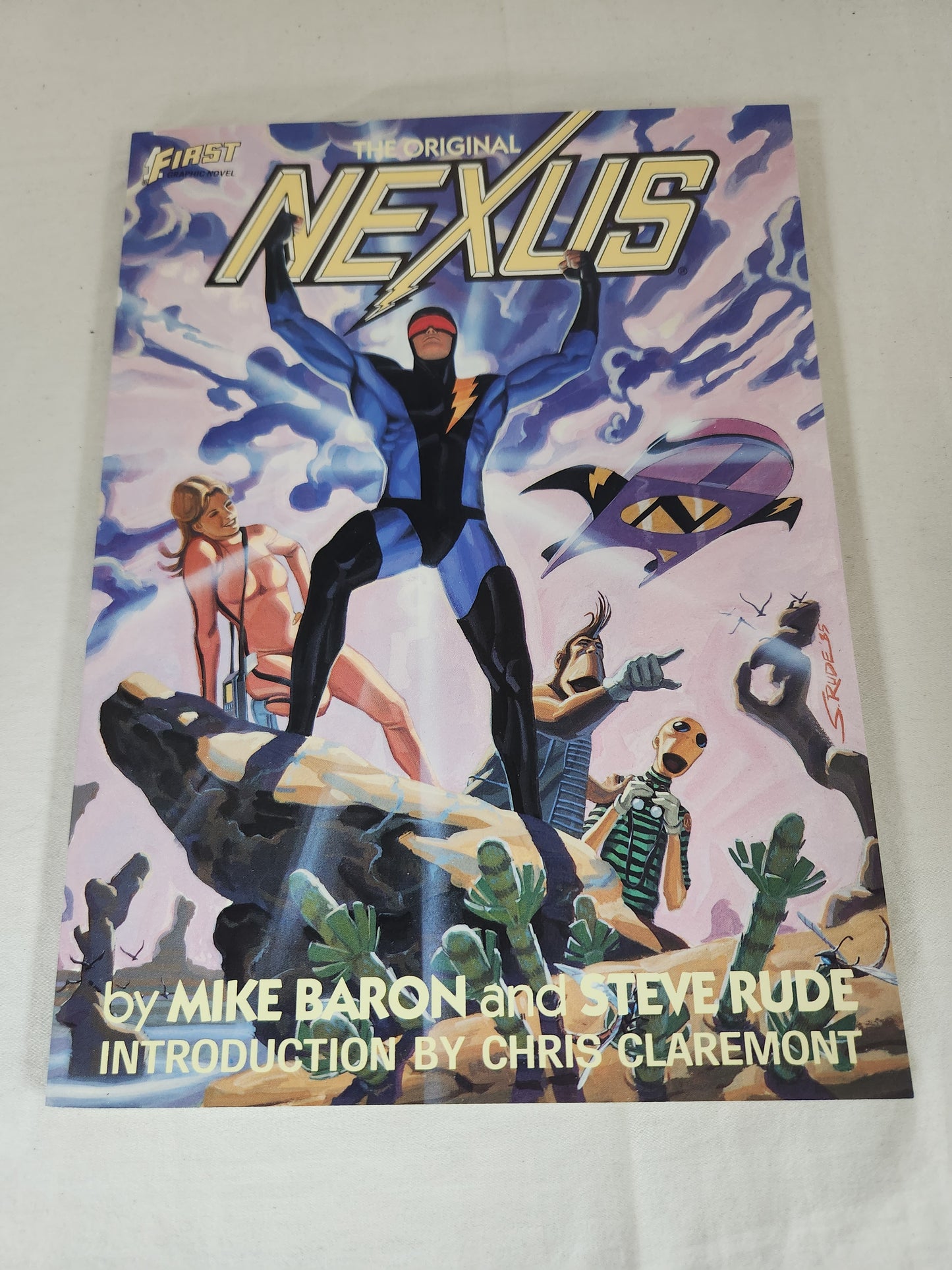 First Graphic Novel: The Original Nexus (1989 second printing) - VG+