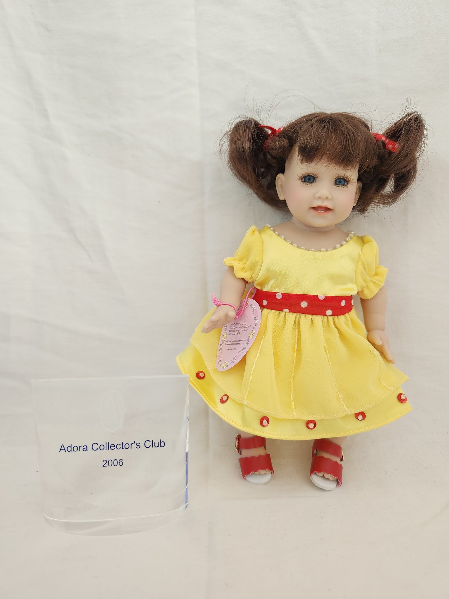 2006 Adora Collector's Club Doll w/ Velvet lined box