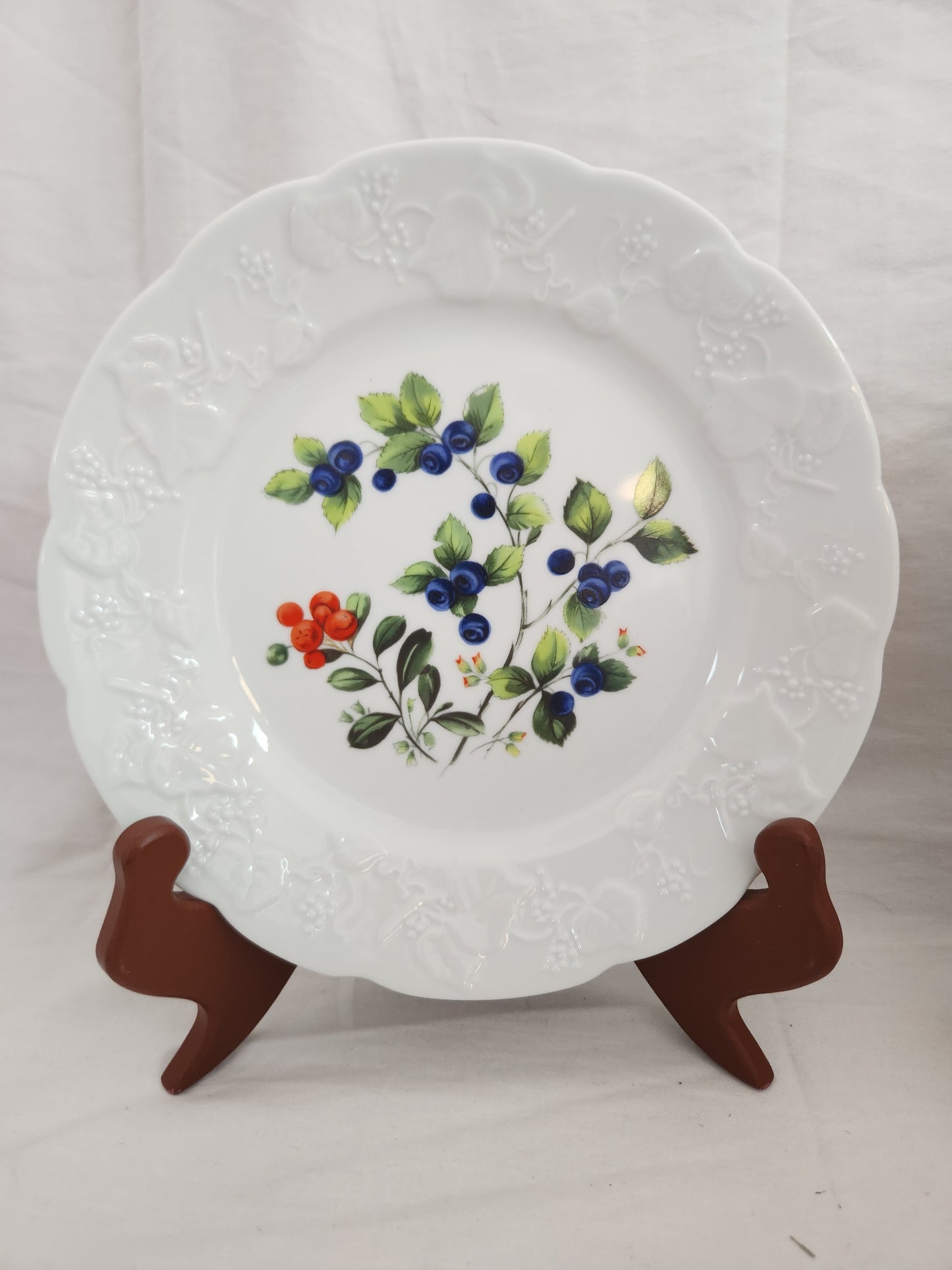 Set of 4 - Dansk 8" Embossed Porcelain Berry Design Dessert Plates