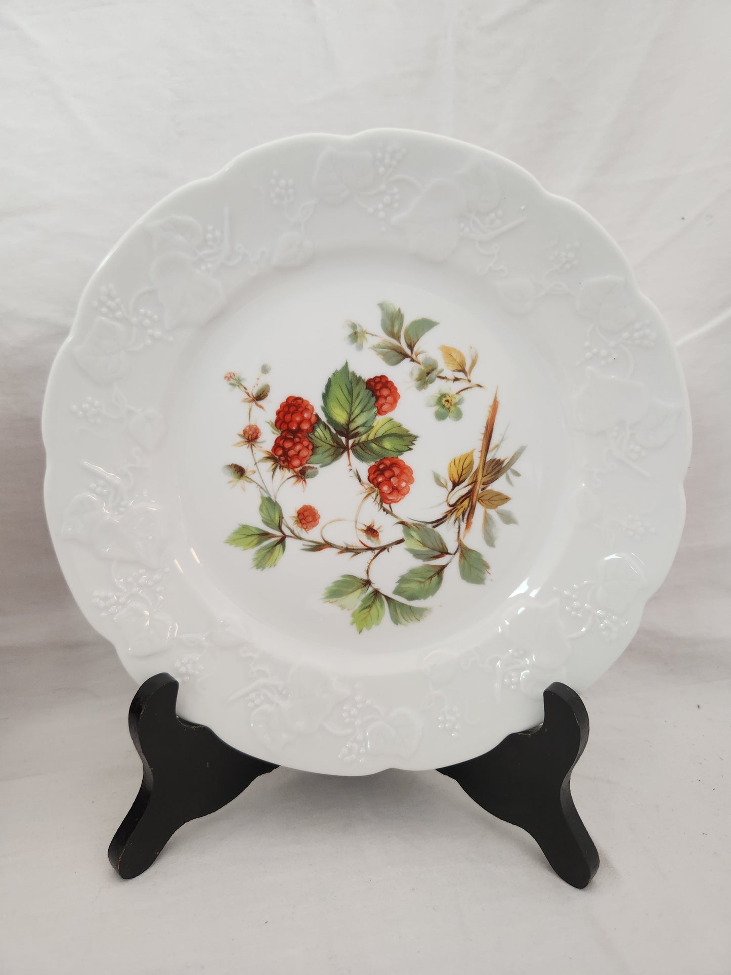 Set of 4 - Dansk 8" Embossed Porcelain Berry Design Dessert Plates