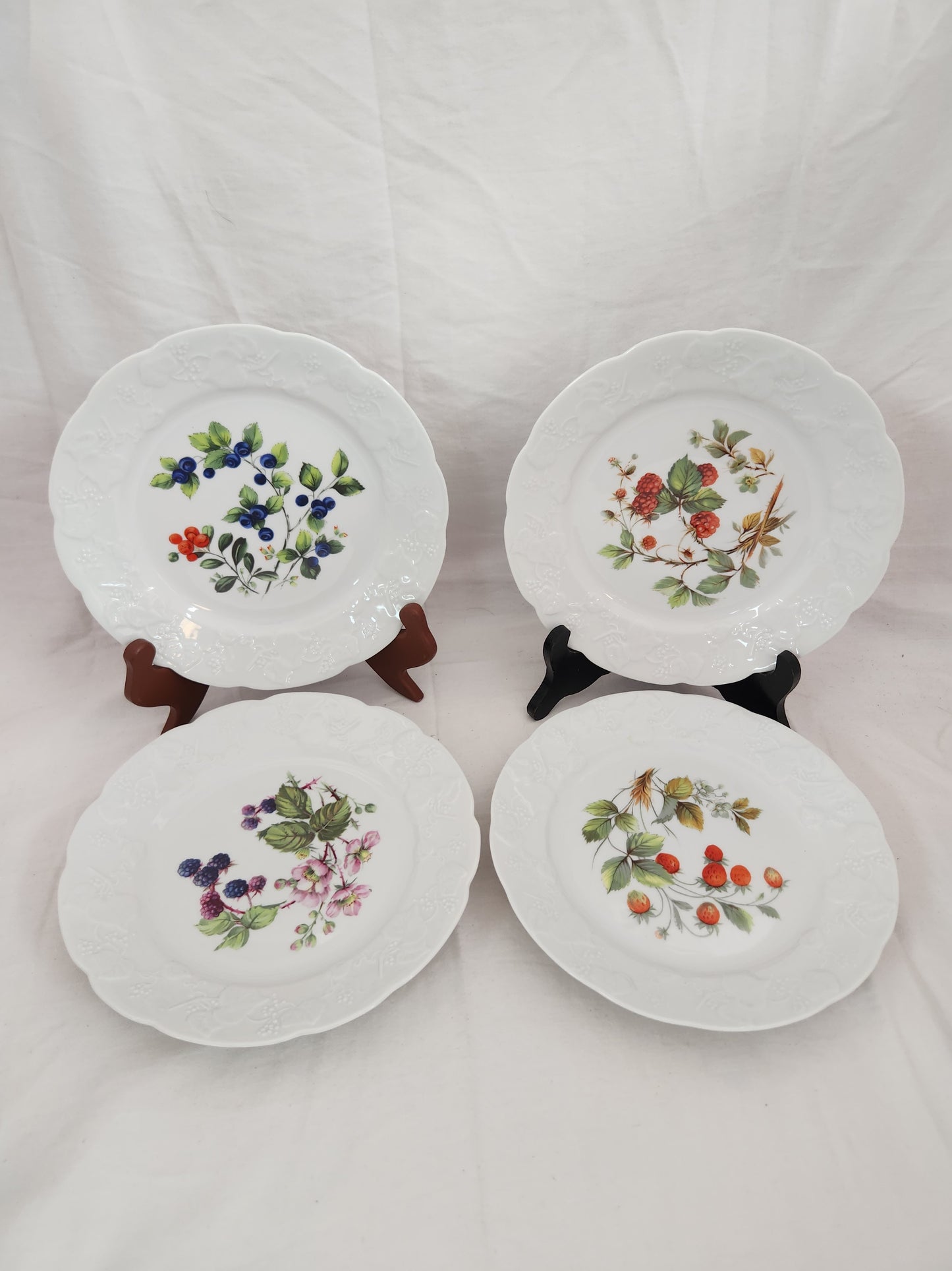 Set of 4 - Dansk 8" Embossed Porcelain Berry Design Dessert Plates