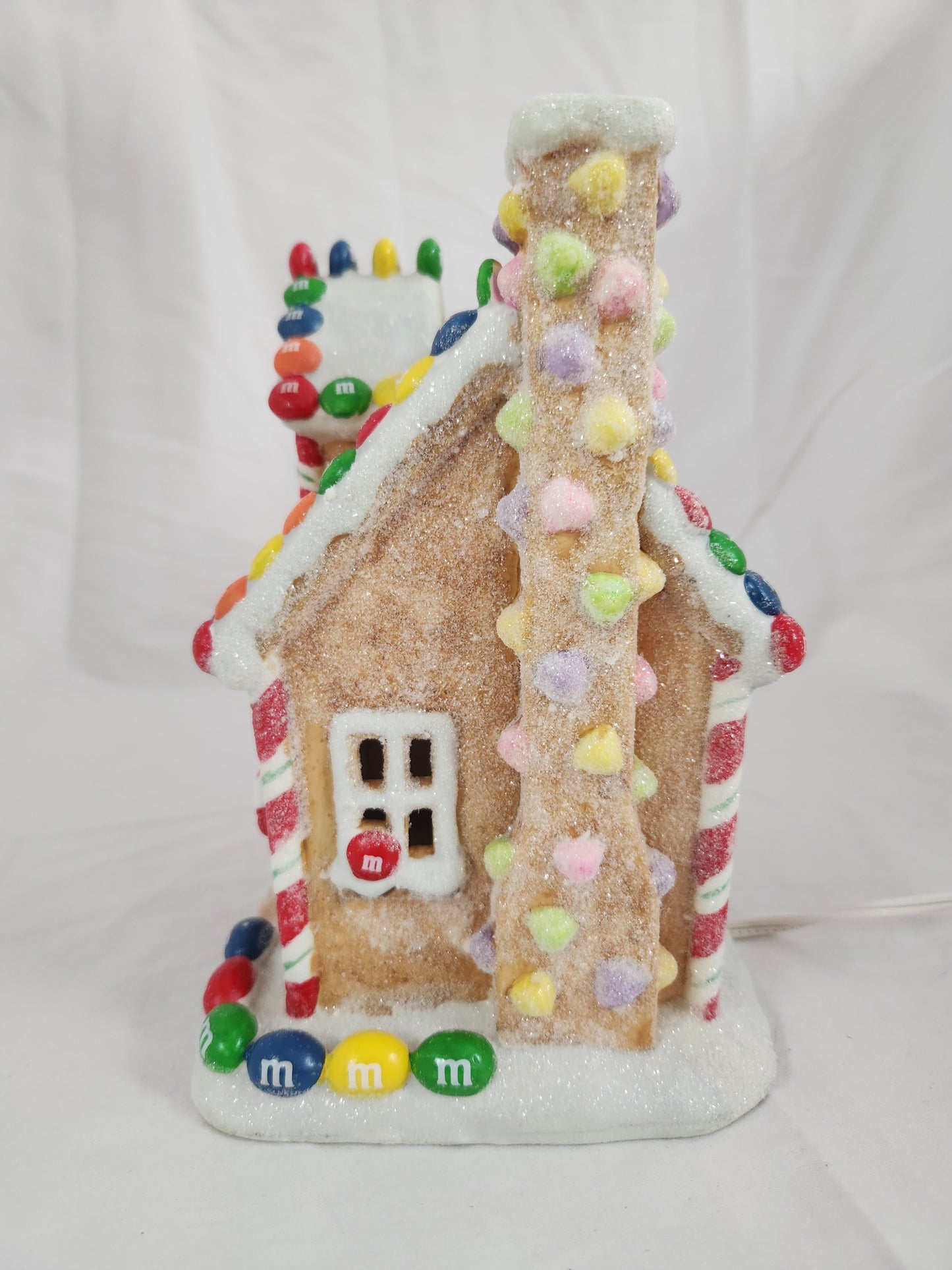 M&M Holiday 8-1/2" Porcelain Gingerbread House - Tested Working