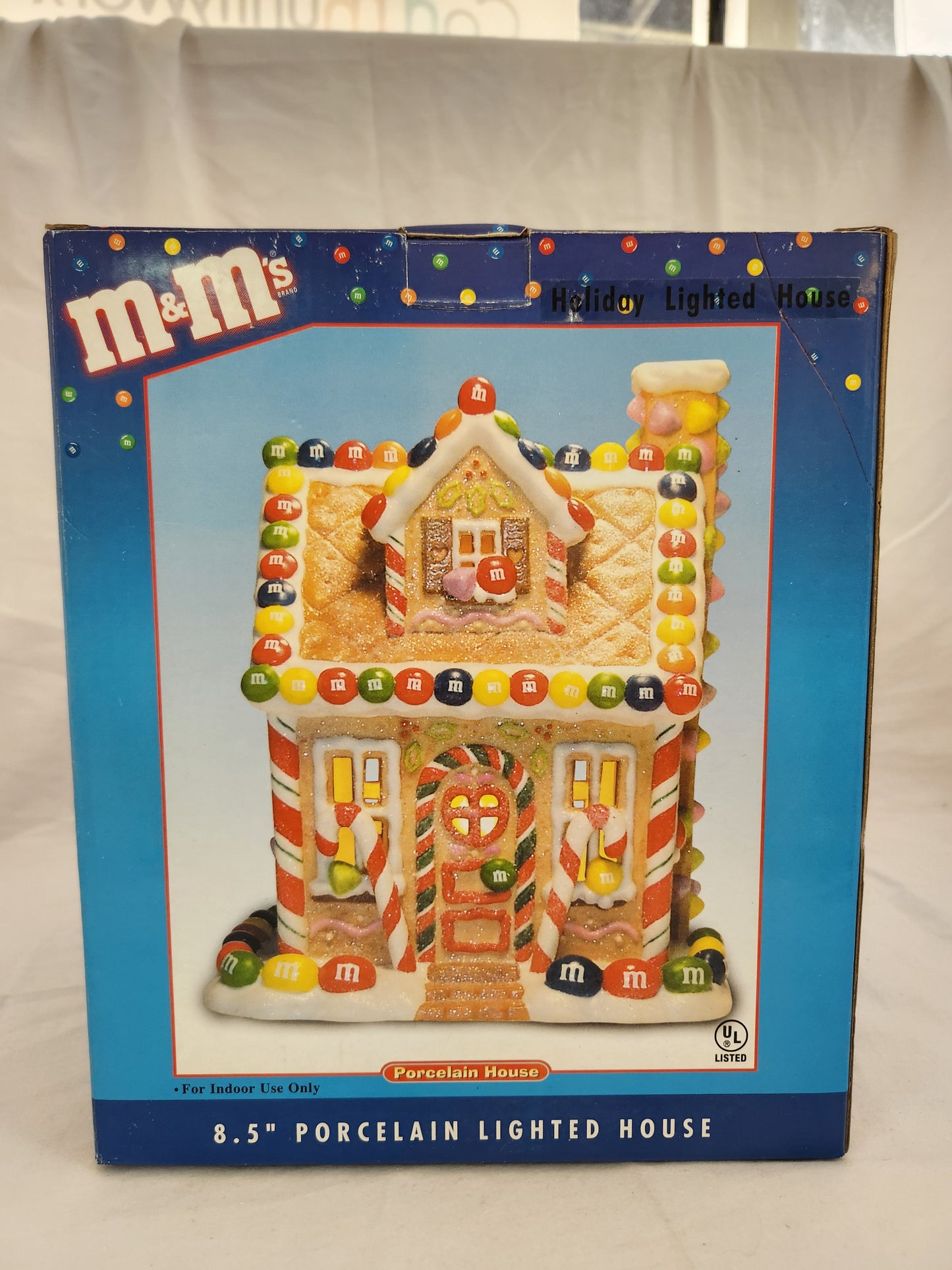 M&M Holiday 8-1/2" Porcelain Gingerbread House - Tested Working