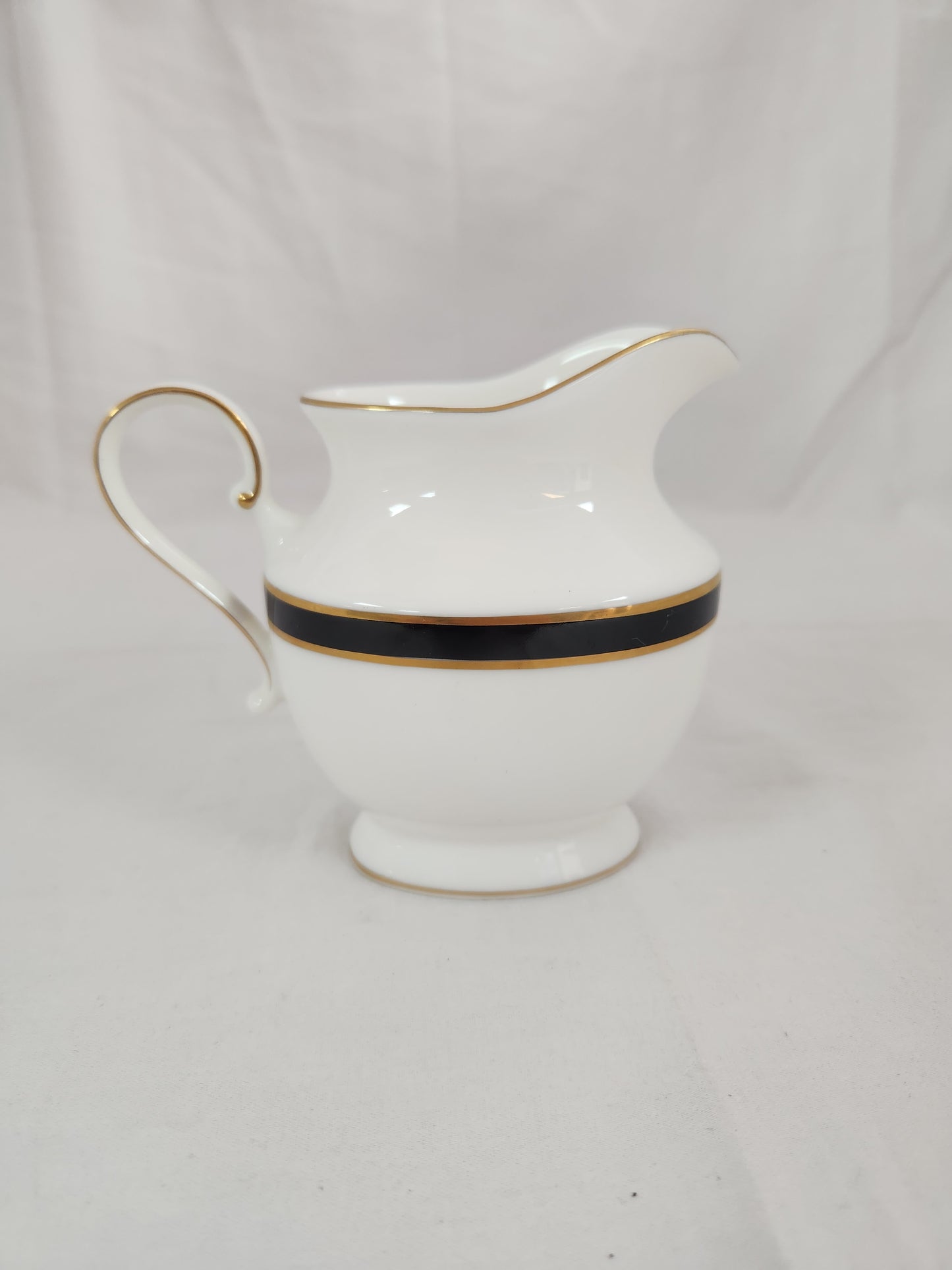 Mikasa Petite Bone Black Tie 4" Creamer #L6206