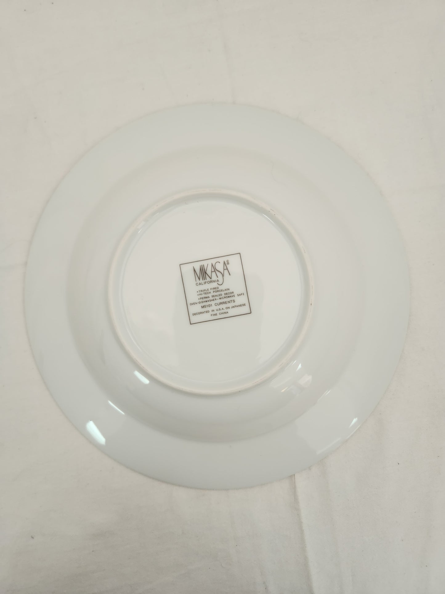 Mikasa California "M5101 Currents" Rimmed Soup Bowl