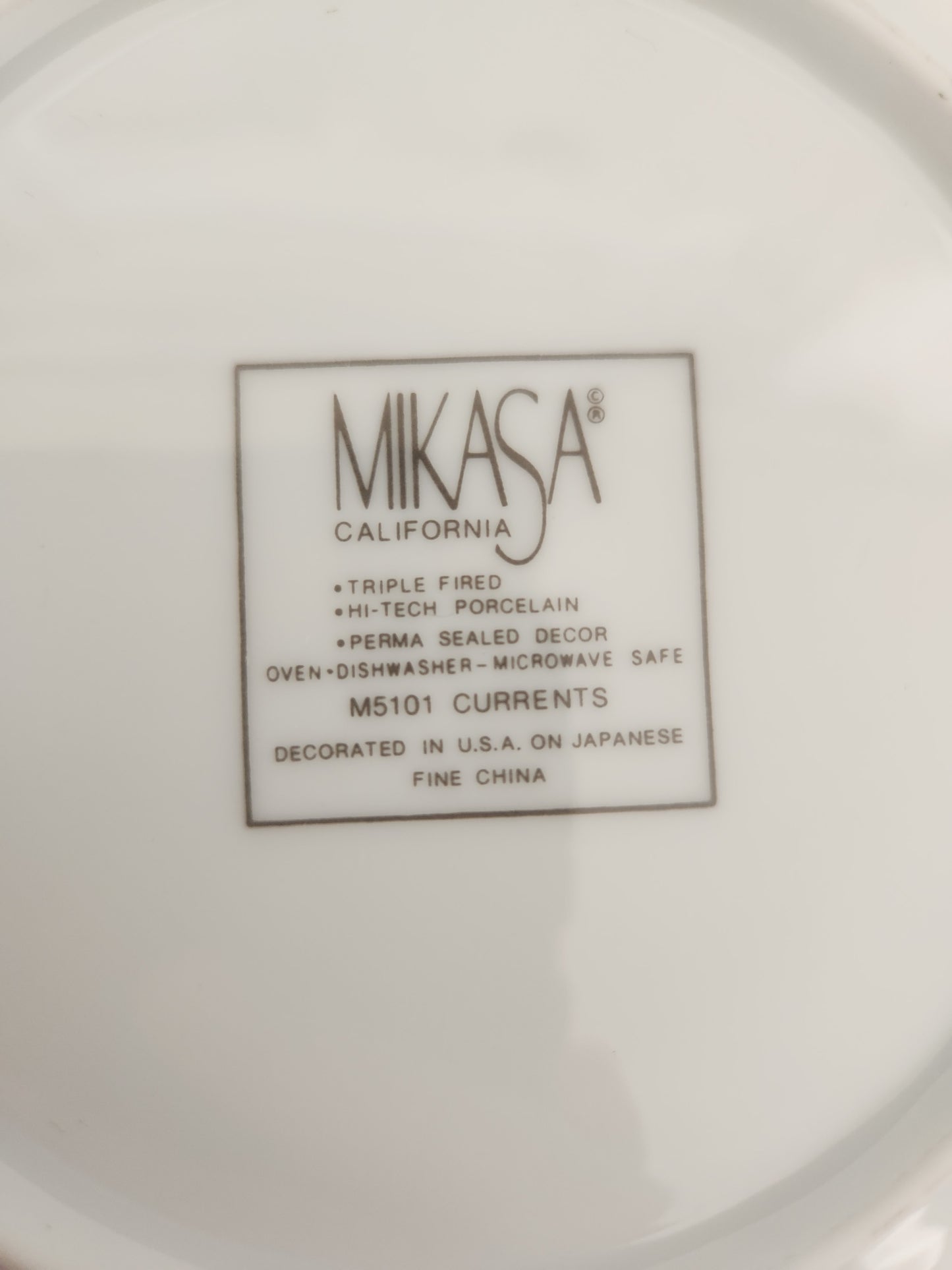 Mikasa California "M5101 Currents" Rimmed Soup Bowl