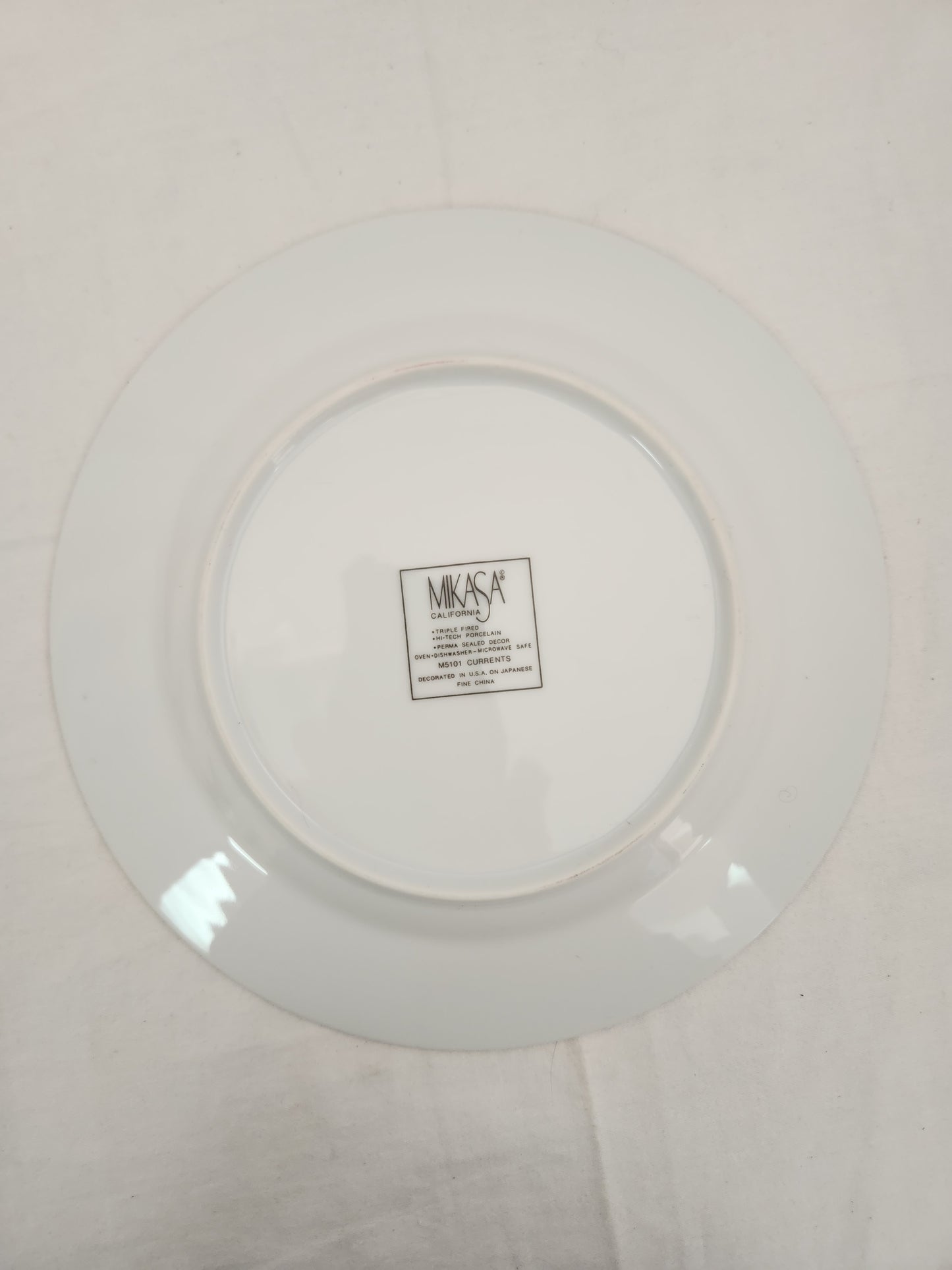 Mikasa California "M5101 Currents" Salad Plate