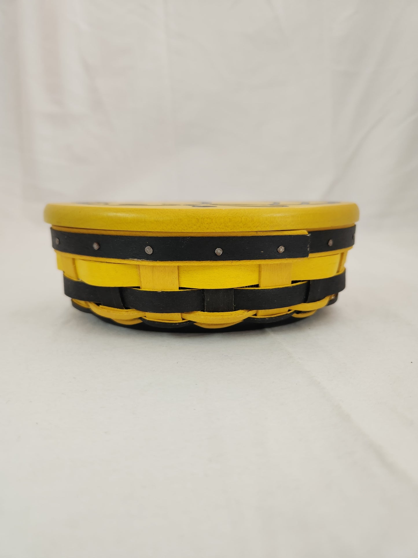 Retired 2009 - Longaberger Baby Bee Basket