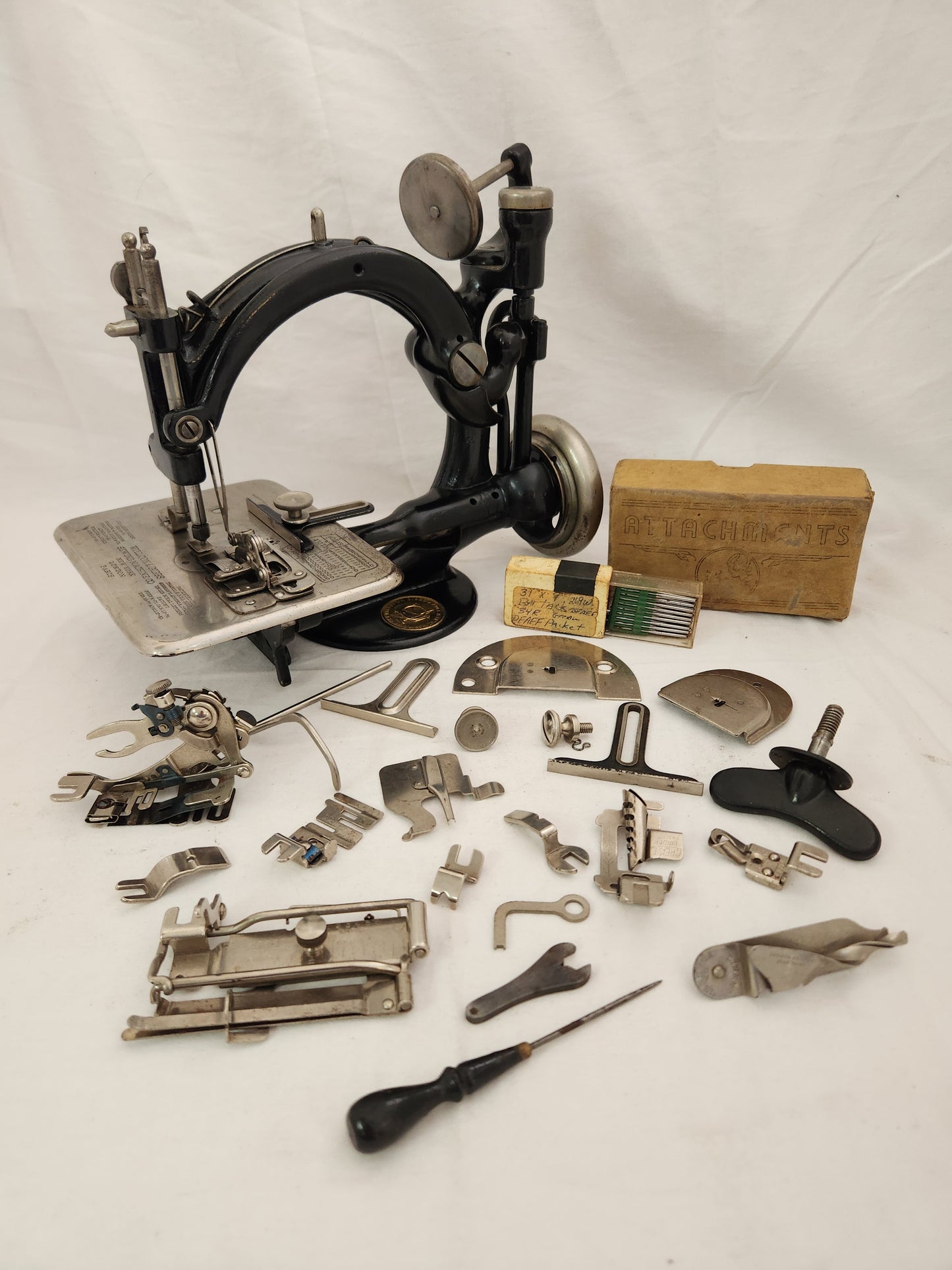 VTG - Willcox & Gibbs Treadle Sewing Machine #A 468431 w/ Attachments & Needles