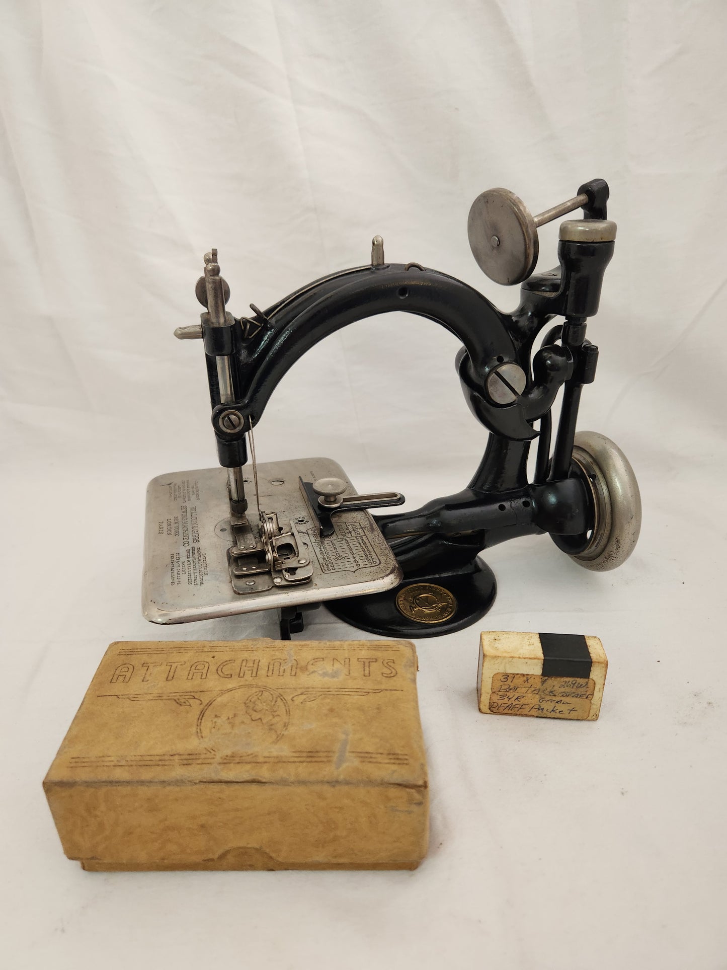 VTG - Willcox & Gibbs Treadle Sewing Machine #A 468431 w/ Attachments & Needles