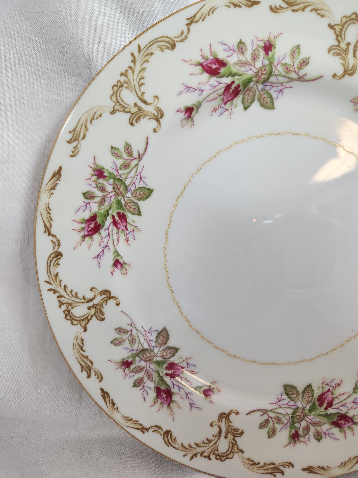 Kings Court China "Rose Bud" 10-1/2" Dinner Plate #4005