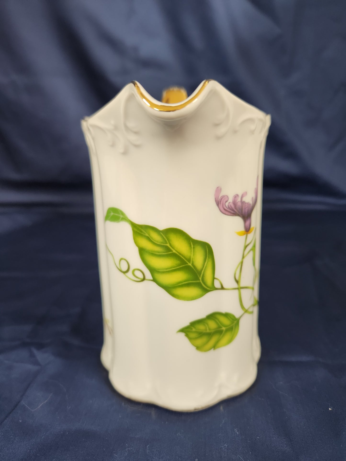 I. Godinger & Co. 6" Jardin Pitcher with Gold Trim