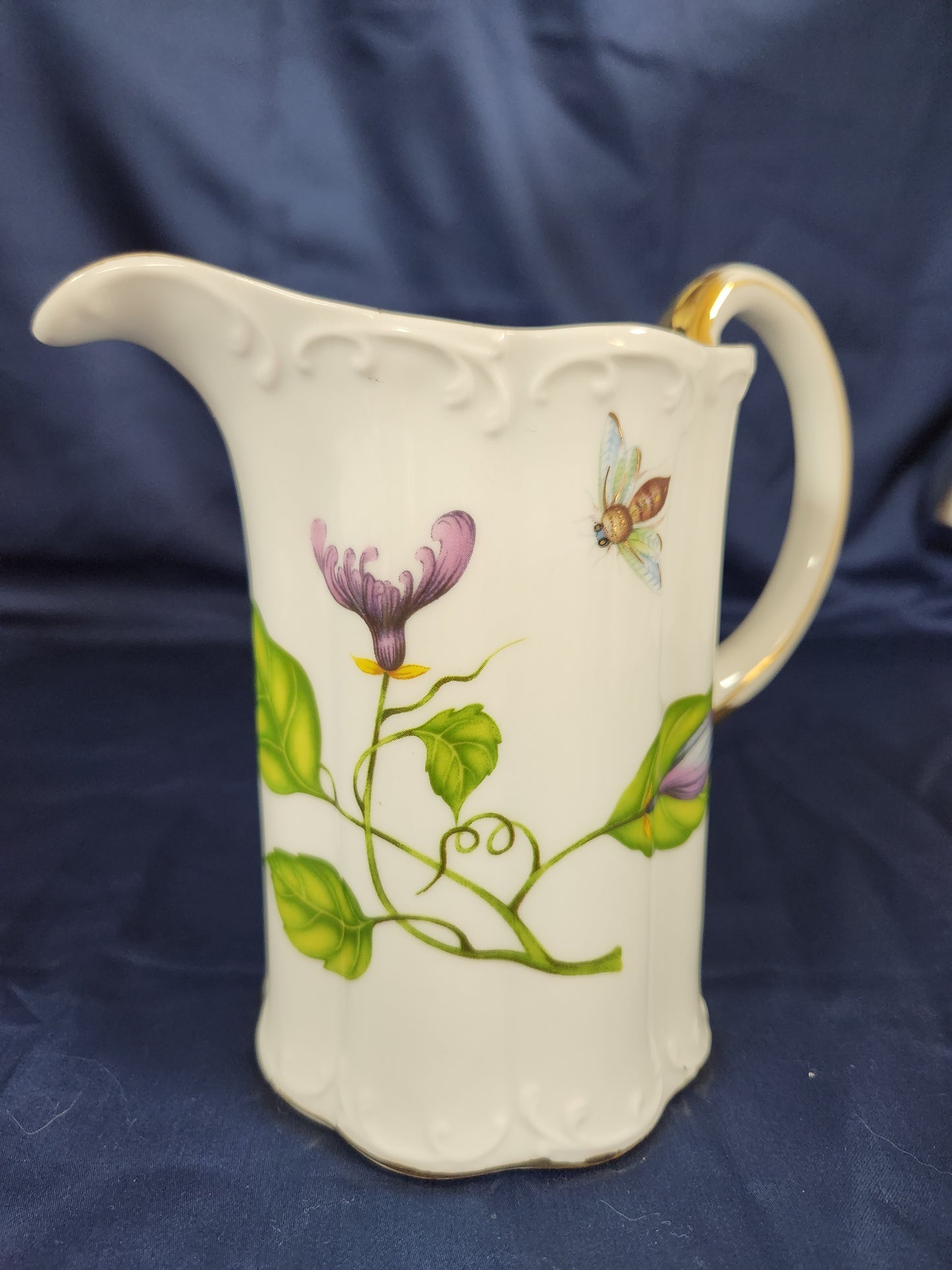 I. Godinger & Co. 6" Jardin Pitcher with Gold Trim