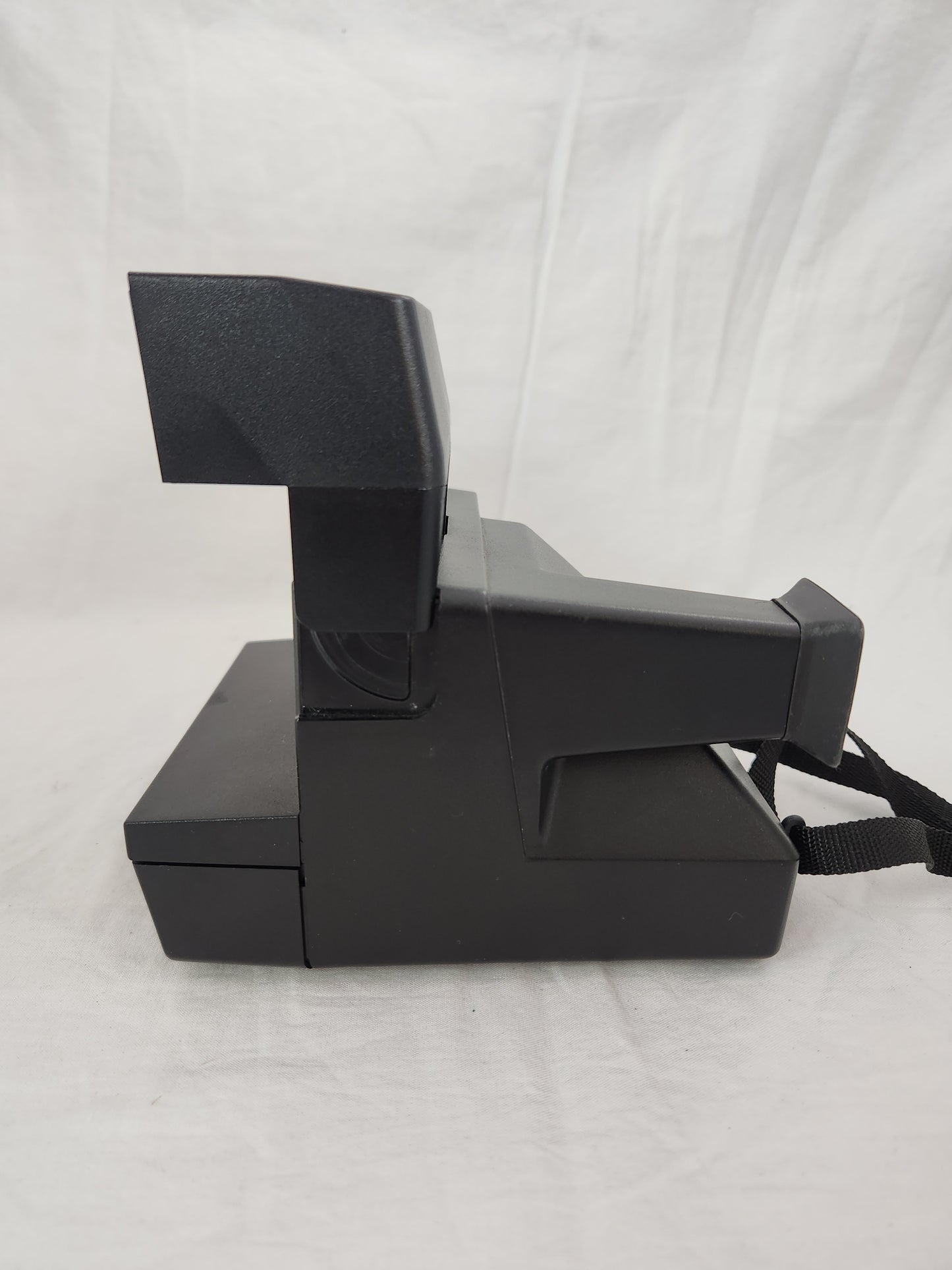 Polaroid 600 Land Camera Sun Autofocus 660 (not tested)