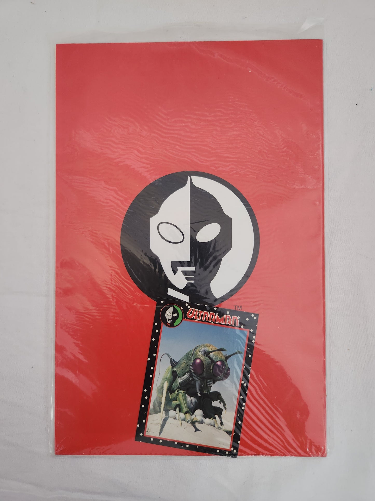 Ultraman Comic Book #1 (virgin cover edition) w/ Trading Card - factory sealed