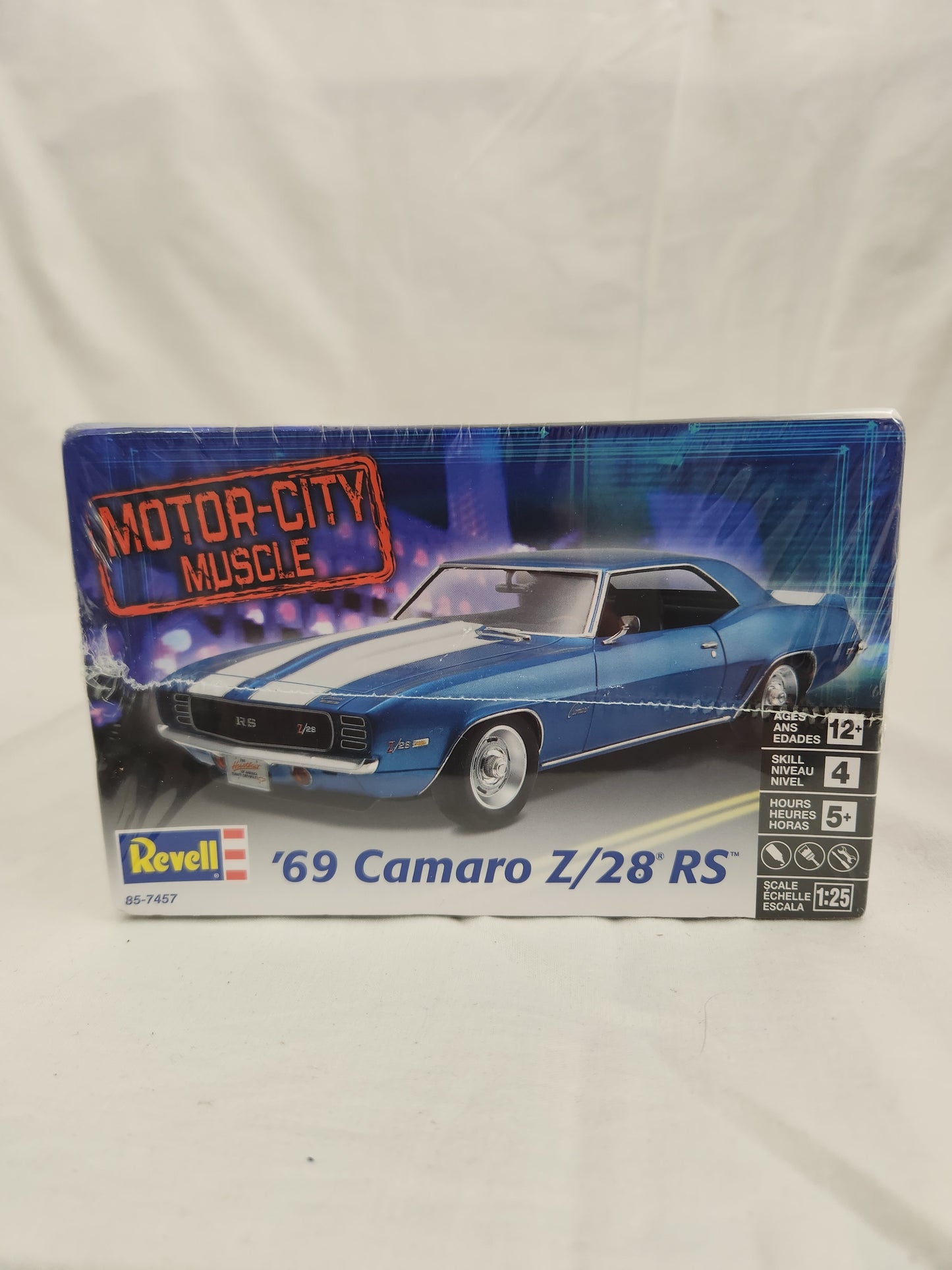 2016 - Revell Motor City Muscle '69 Camaro Z/28 RS Model Kit - 1:25 scale (factory sealed)