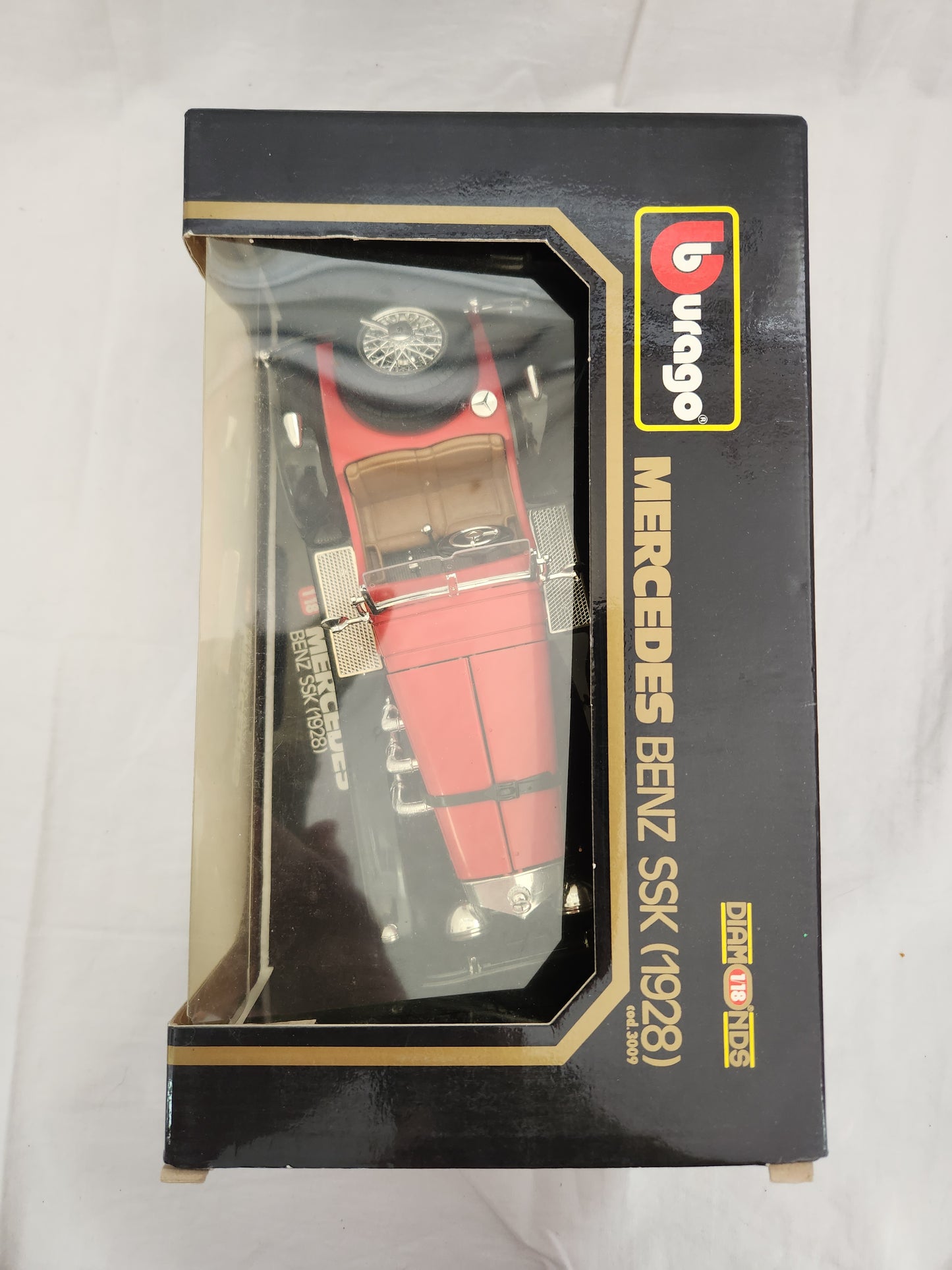 Burago 1928 Red Mercedes Benz SSK - 1:18 Scale (factory sealed package)