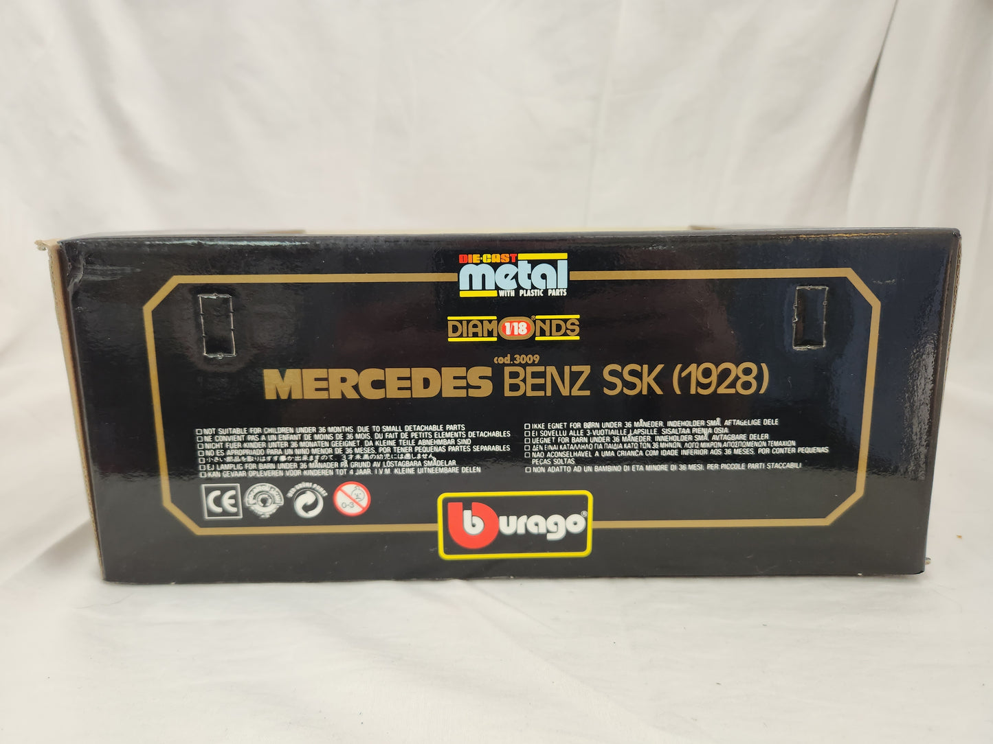 Burago 1928 Red Mercedes Benz SSK - 1:18 Scale (factory sealed package)