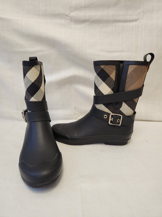 Burberry "Holloway" Mid Buckle Canvas Check Rubber Rain Boots - Size: 37 (US 6-1/2)