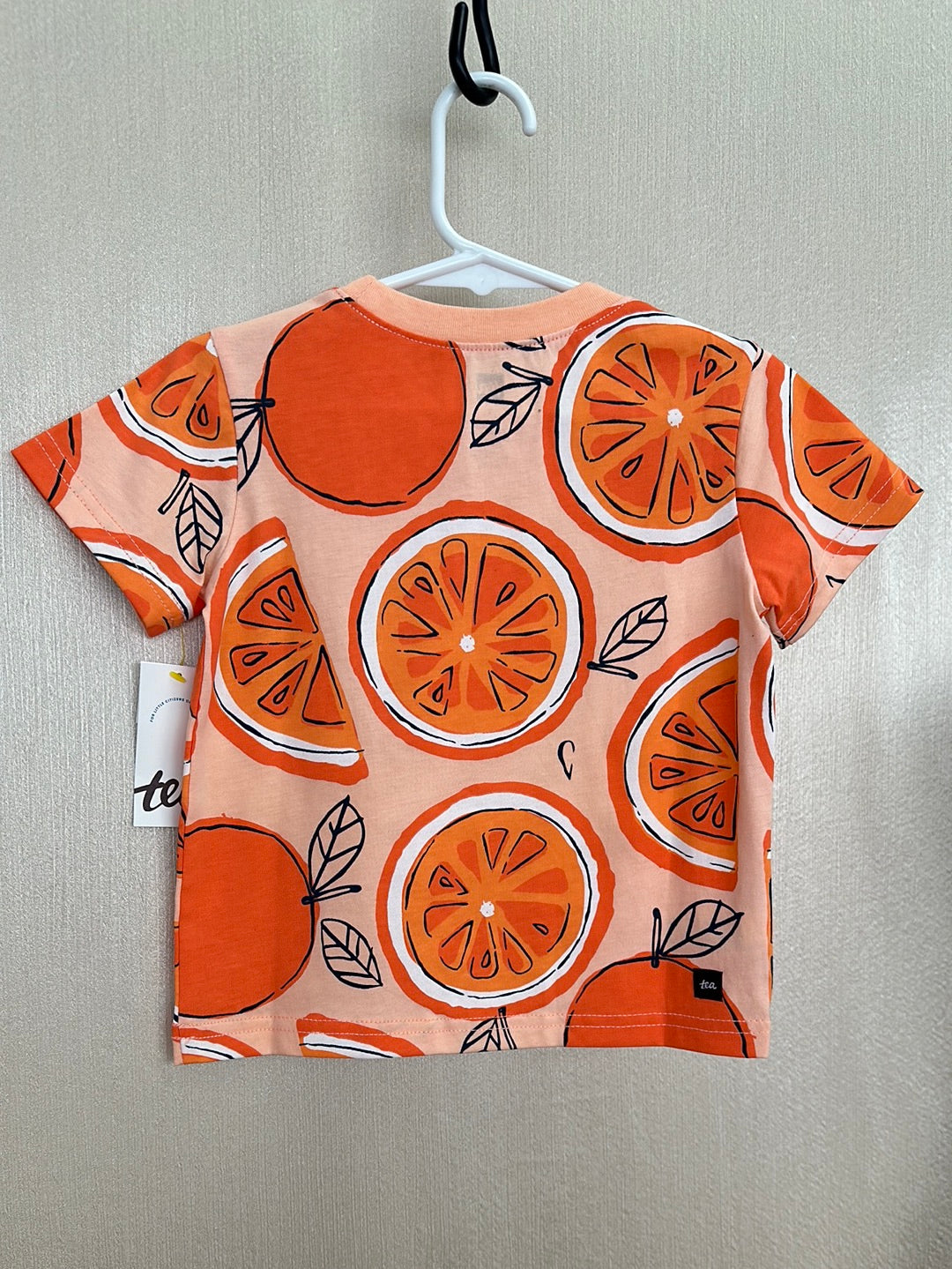 NWT - TEA COLLECTION Fresh Oranges Print Short Sleeve Pocket Tee Shirt - 2