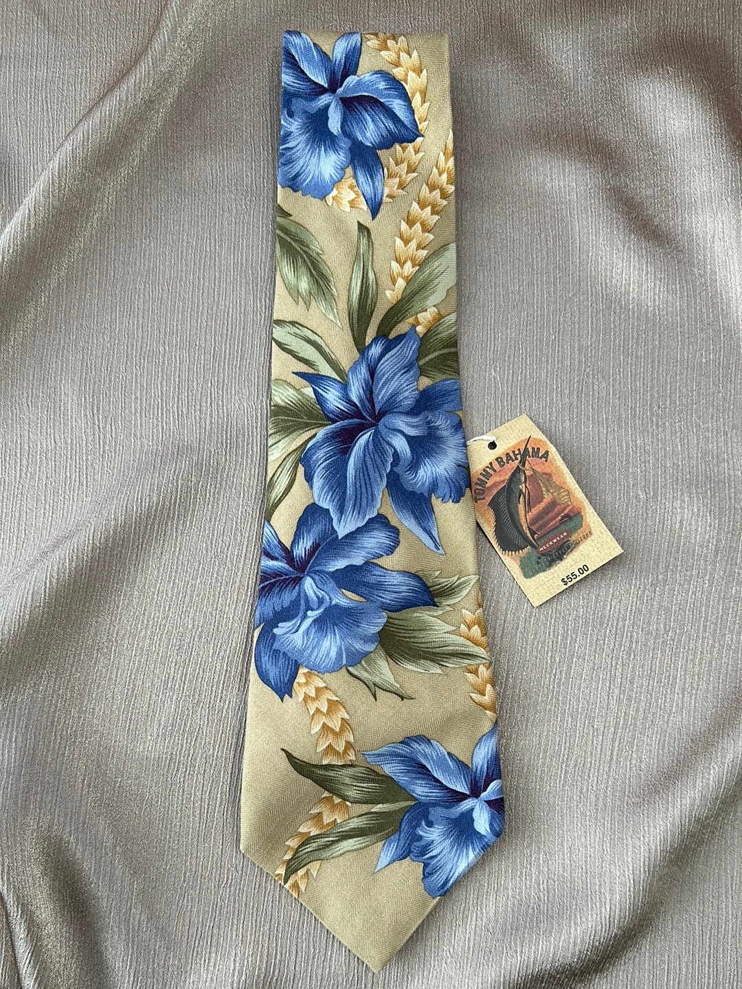 NWT - TOMMY BAHAMA blue tan 100% Silk Tropical Floral Necktie - 4.25" x 57"