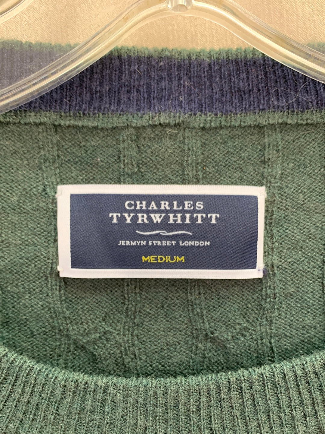 CHARLES TYRWHITT dark green Lambs Wool Sweater - M