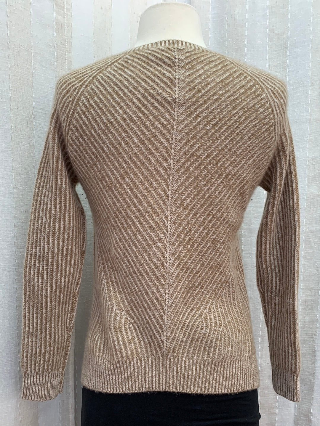 MOTH ANTHROPOLOGIE marled tan Cashmere Sweater - XXS