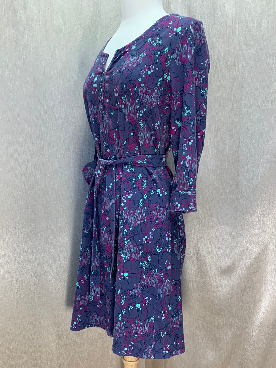 REI purple floral Henley Neck Belted 3/4 Tab Sleeve Casual Dress - M