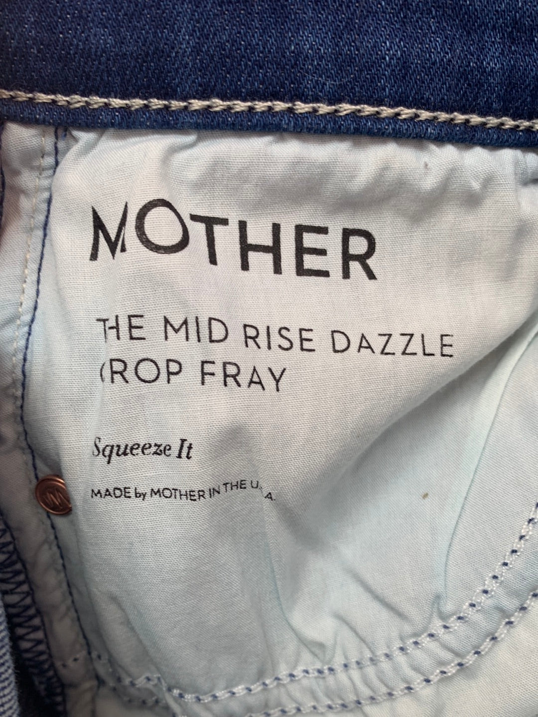 MOTHER squeeze it The Mid Rise Dazzler Crop Fray Jeans - 24