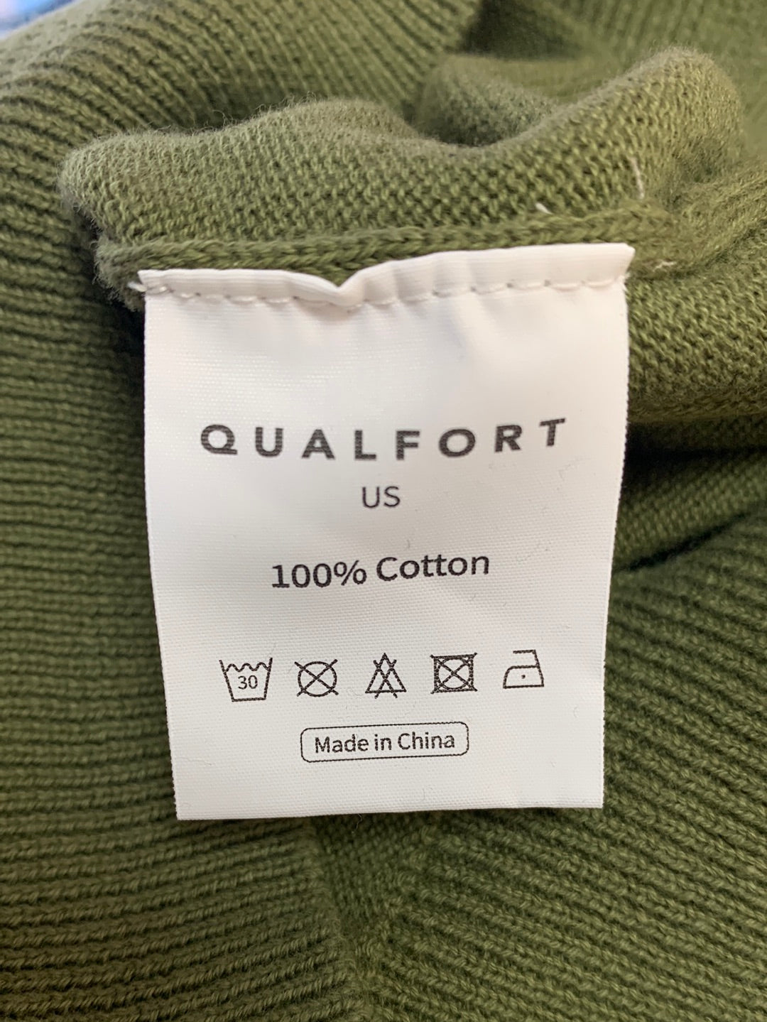 QUALFORT olive green 100% Cotton Lightweight V-Neck Sweater - L