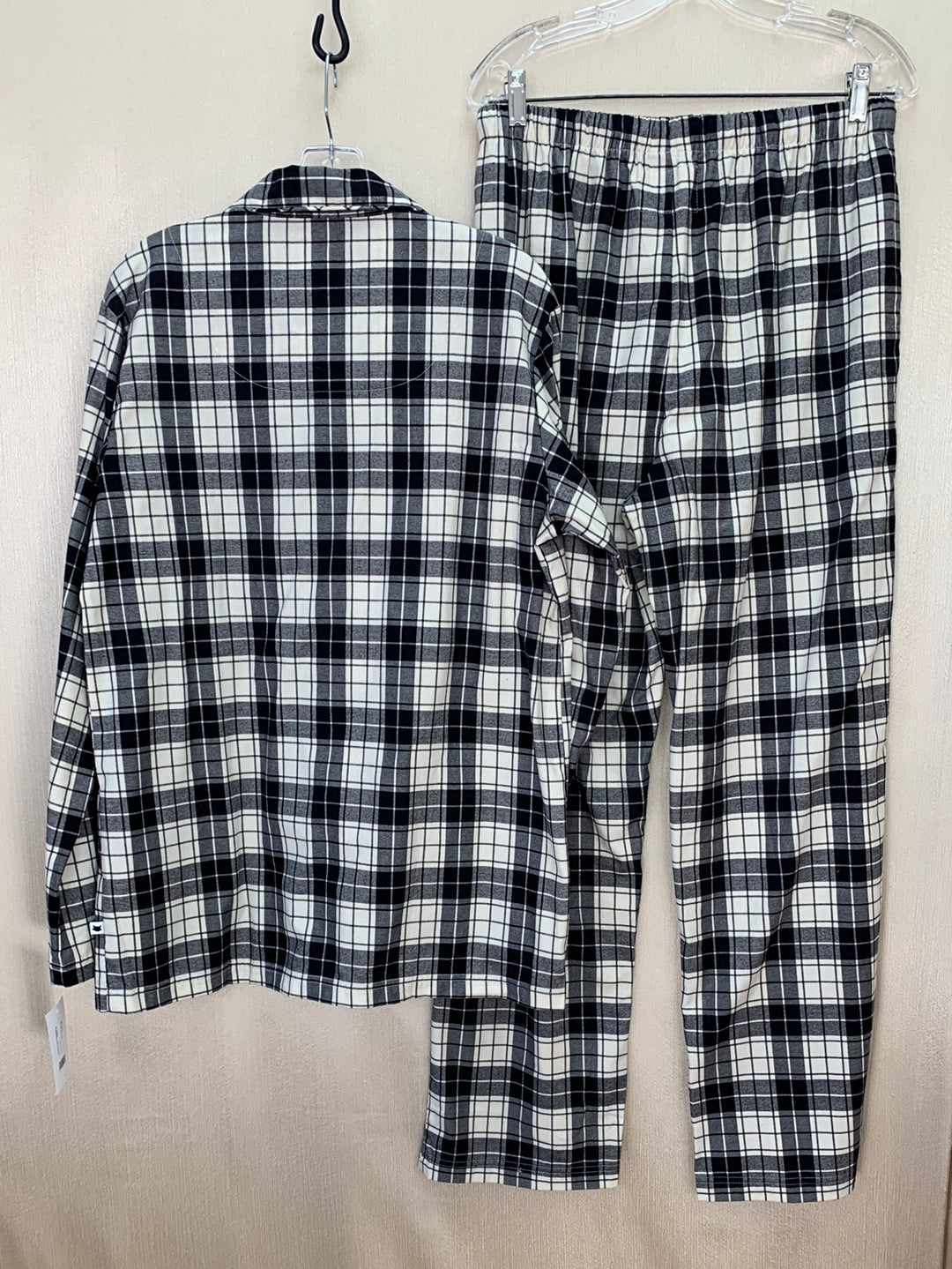 NWT - THE CATS PAJAMAS black Plaid Denmark Pima Flannel Pajama Set - M