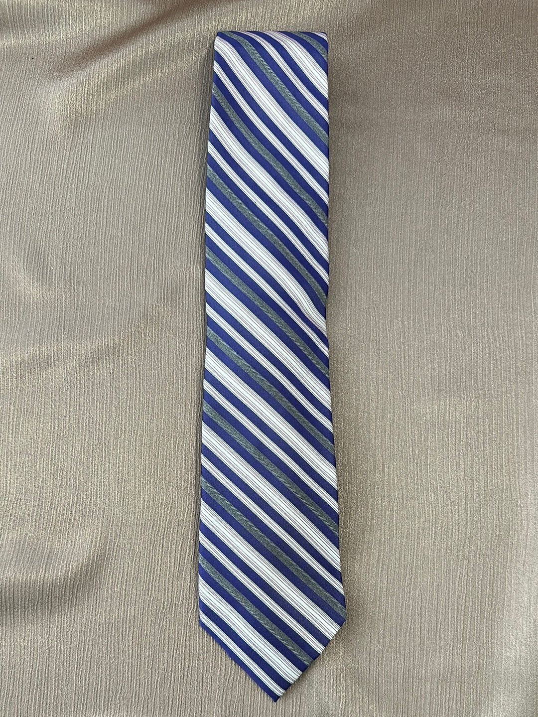 NWT - CALVIN KLEIN purple flint gray Stripe 100% Silk Necktie - 3.5" x 57"