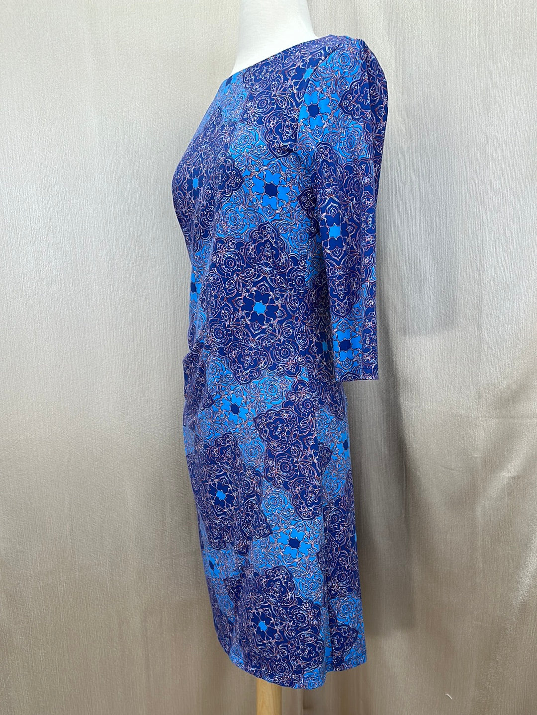 J. MCLAUGHLIN blue print Catalina Cloth 3/4 Sleeve Side Ruched Dress - S