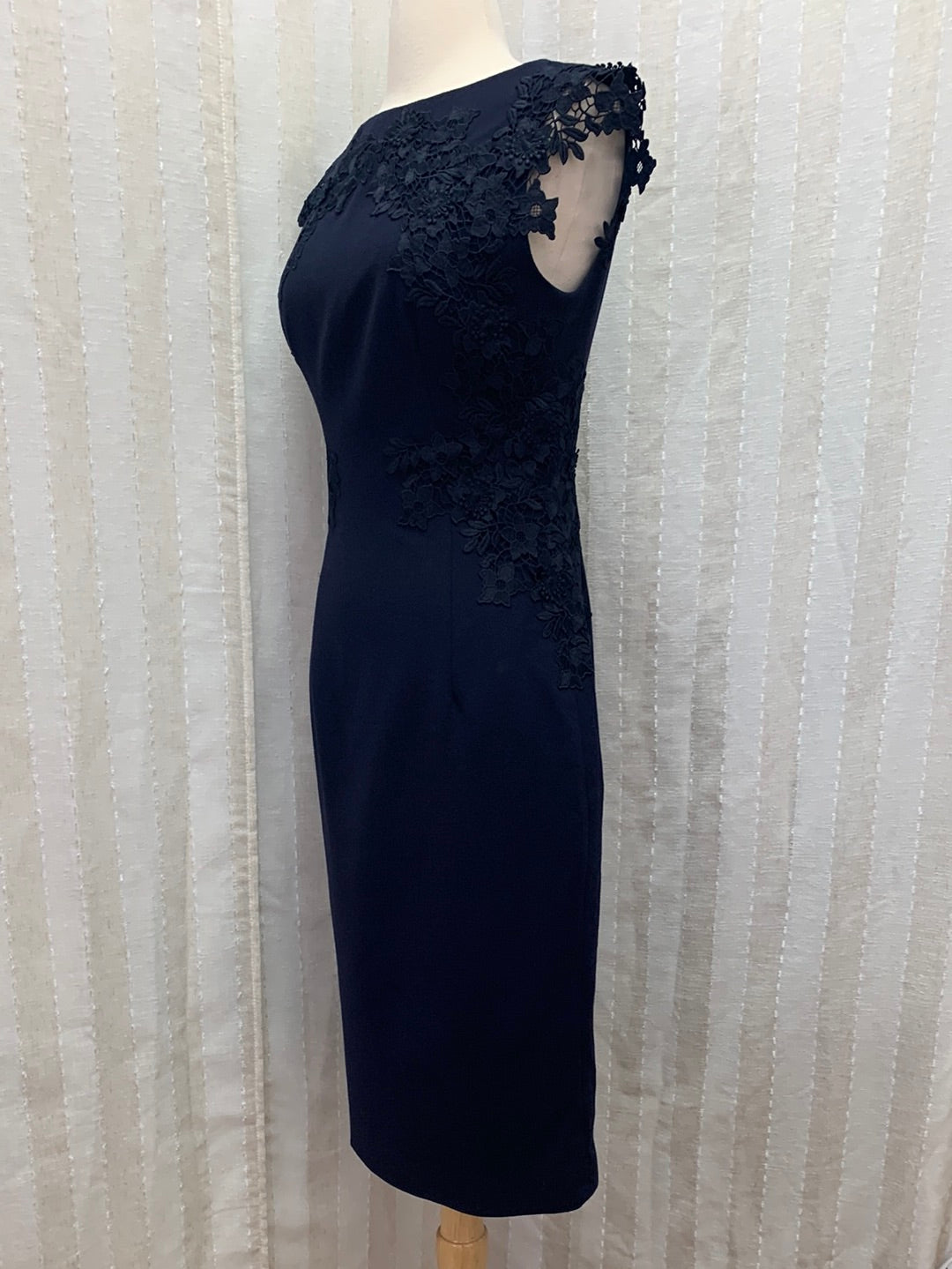 NWT - LELA ROSE navy Lace Trim Sleeveless Boatneck Sheath Dress - 4