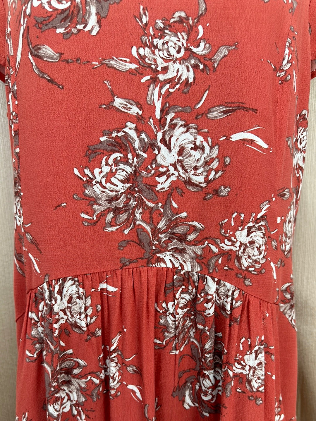 GARNET HILL muted coral Floral Viscose Short Sleeve Dress - 8