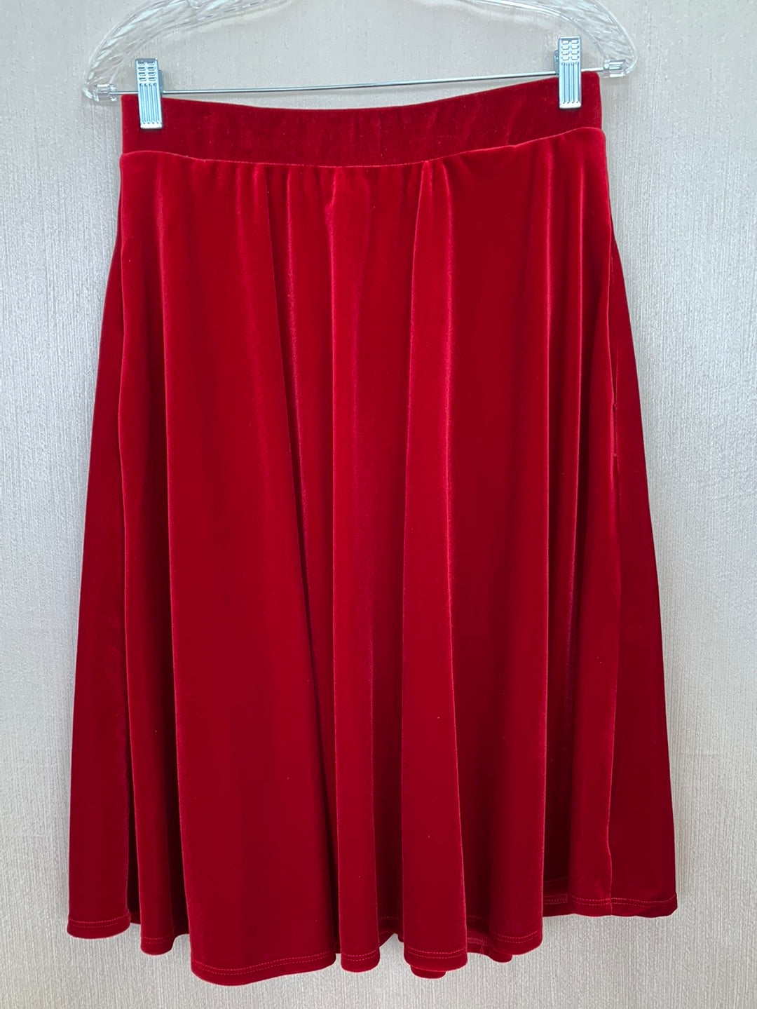 MODCLOTH red A-Line High Waist Pull On Let's Circle Back Velvet Skirt - L