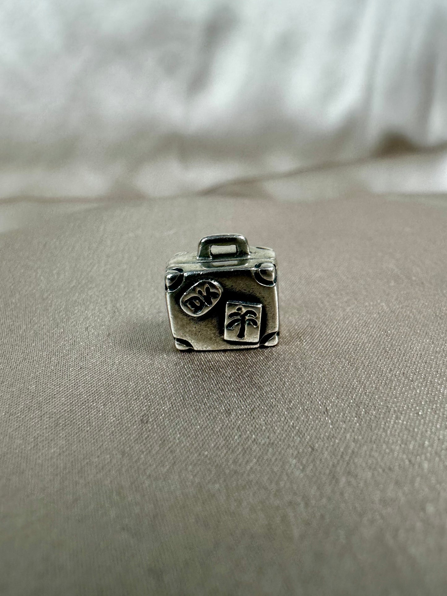 PANDORA 925 ALE Sterling Silver RETIRED Travel Suitcase Charm