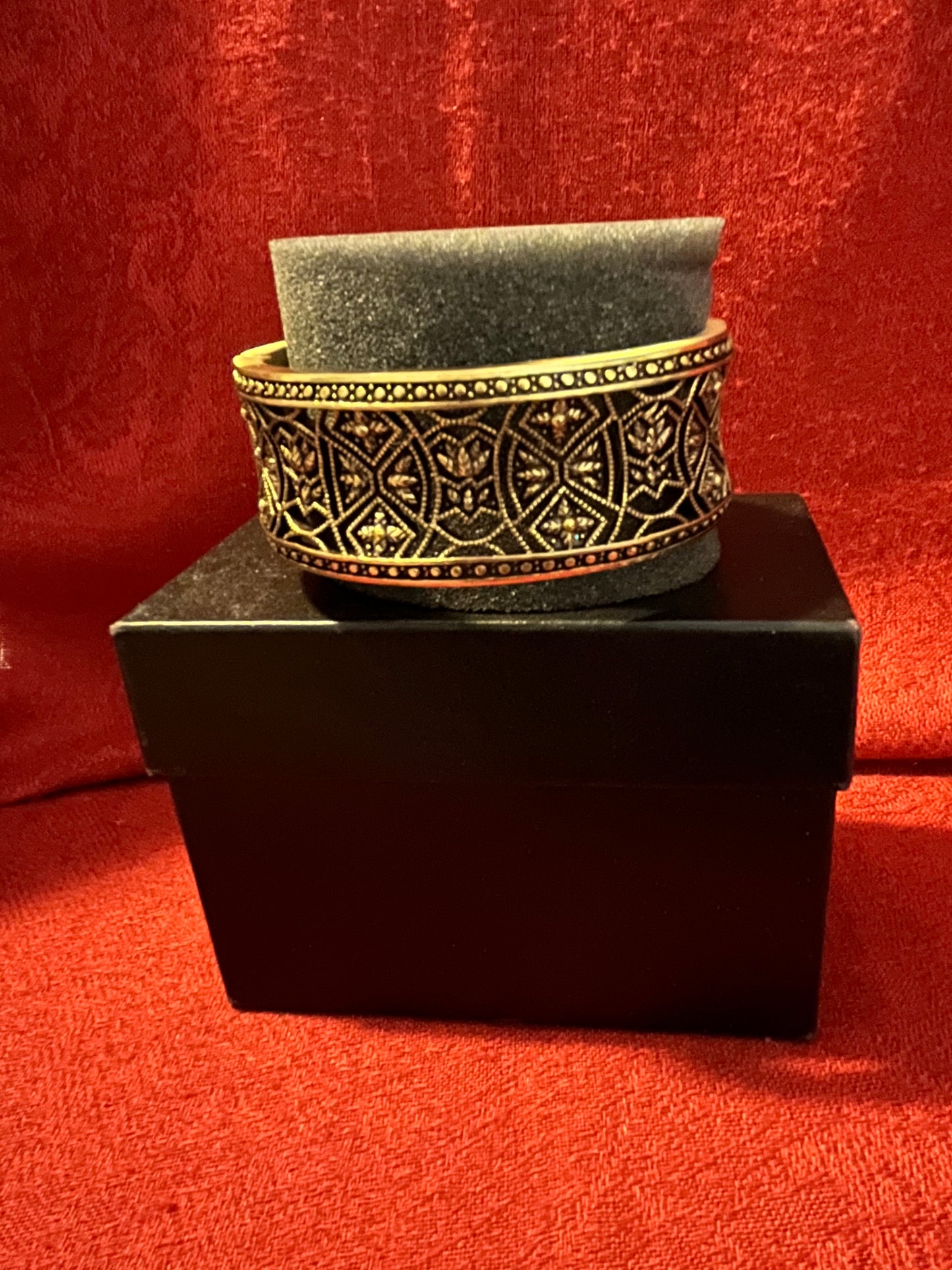 HEIDI DAUS Multi-Colored Crystal BYZANTINE BEAUTY Bronze Hinged Bangle Bracelet
