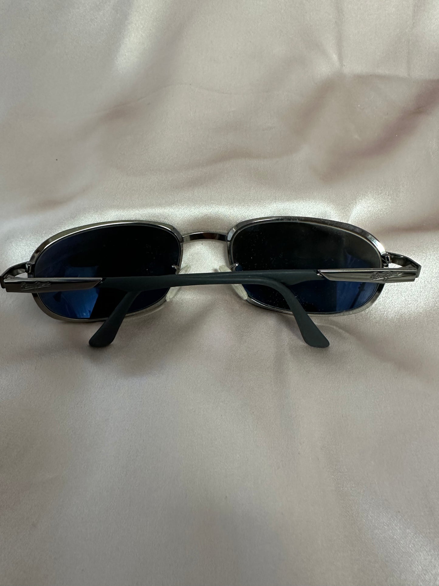 MAUI JIM gunmetal Barracuda MJ-141-17 Gradient Mirror Lens Sunglasses & Case