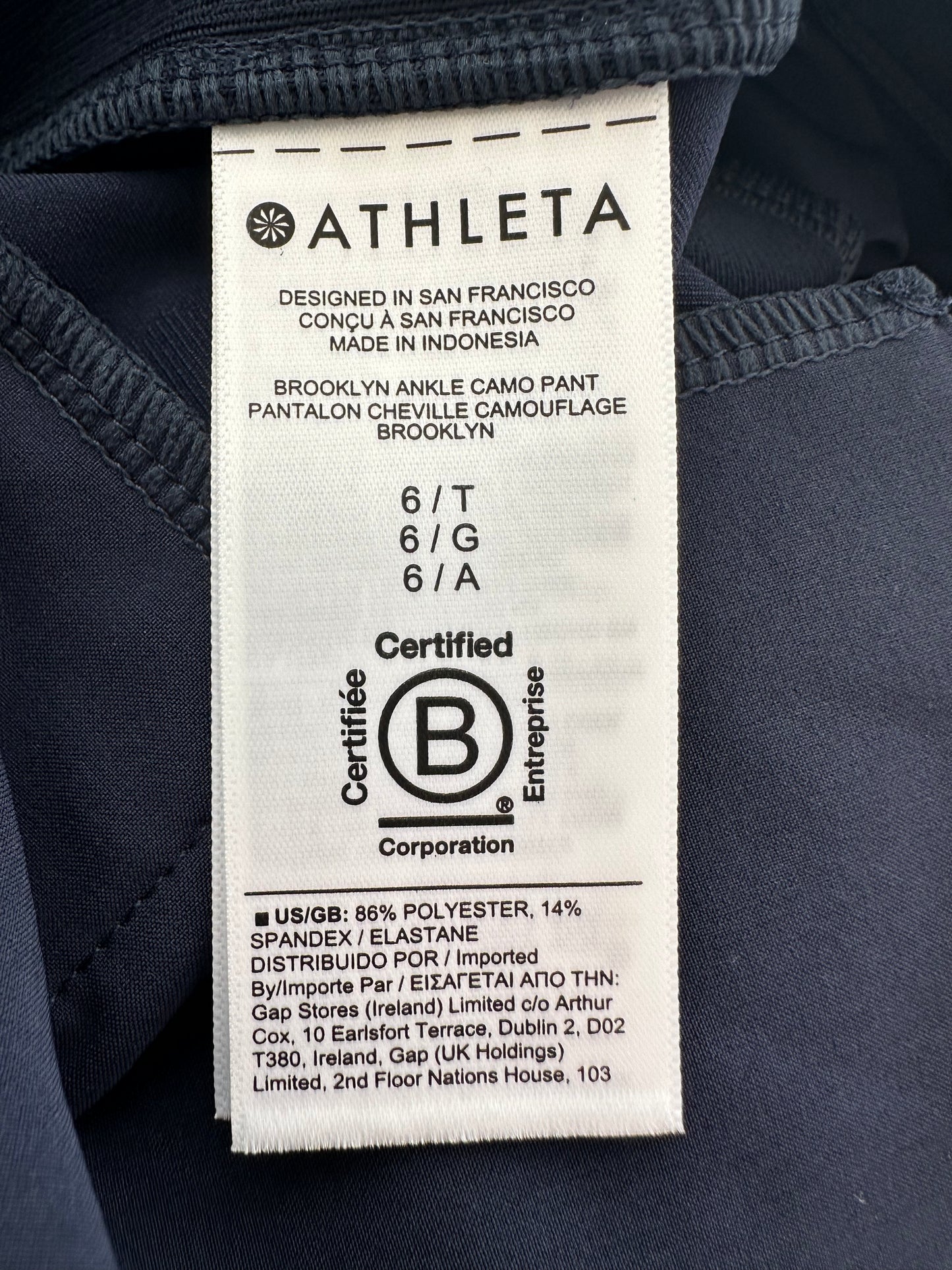 NWT - ATHLETA navy blue Brooklyn Ankle Camo Pants - 6 Tall