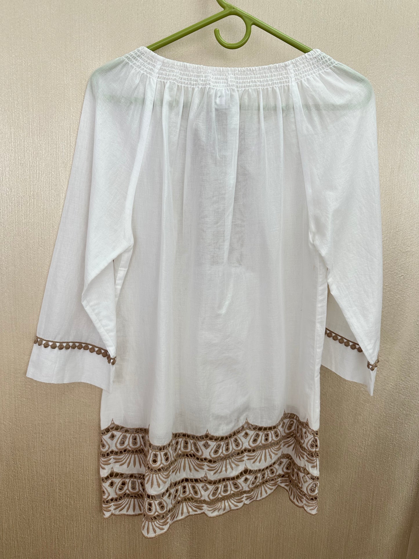 NWT - CHICO'S white tan Cotton Embroidered Eyelet 3/4 Sleeve Top - 0 | US 4 / S