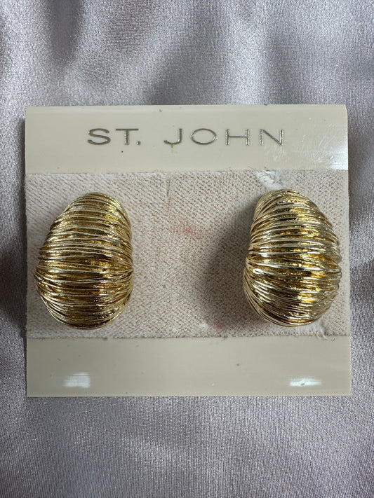 New ST. JOHN Gold Tone Wire Wrap Look Half Hoop Clip On Earrings - 1/2" x 1"