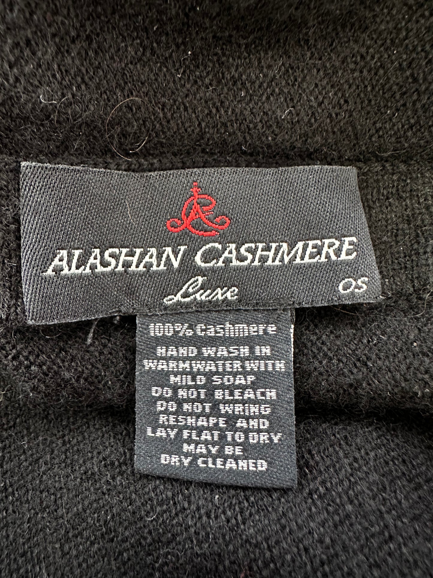 ALASHAN LUXE black 100% Cashmere Dress Topper Poncho - OS 26.5" Length *flaw