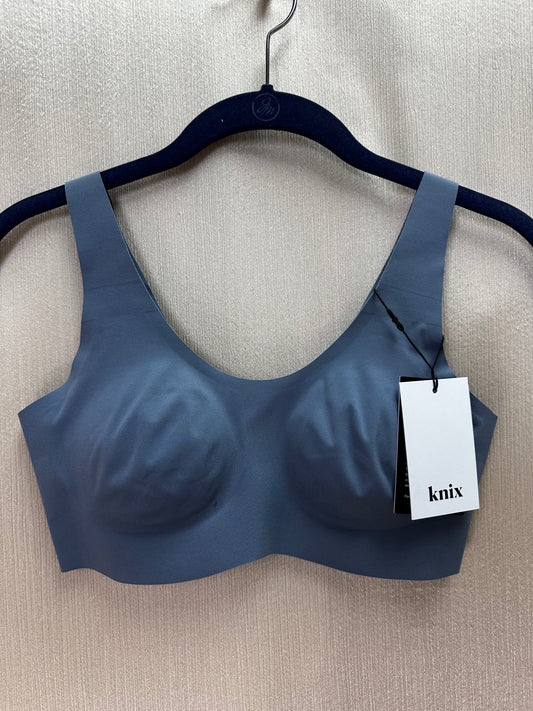 NWT - KNIX slate blue LuxeLift Removable Pads Wireless Pullover Bra - S