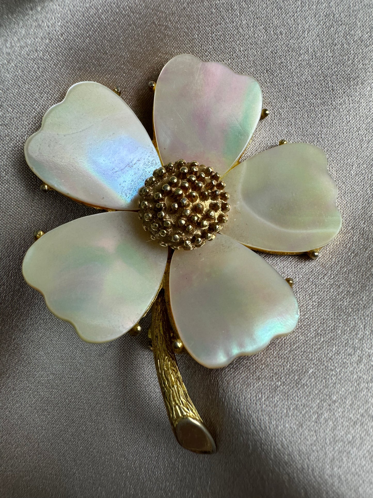 Vintage MANDLE Mother of Pearl Gold Tone Dogwood Flower Brooch - 2"