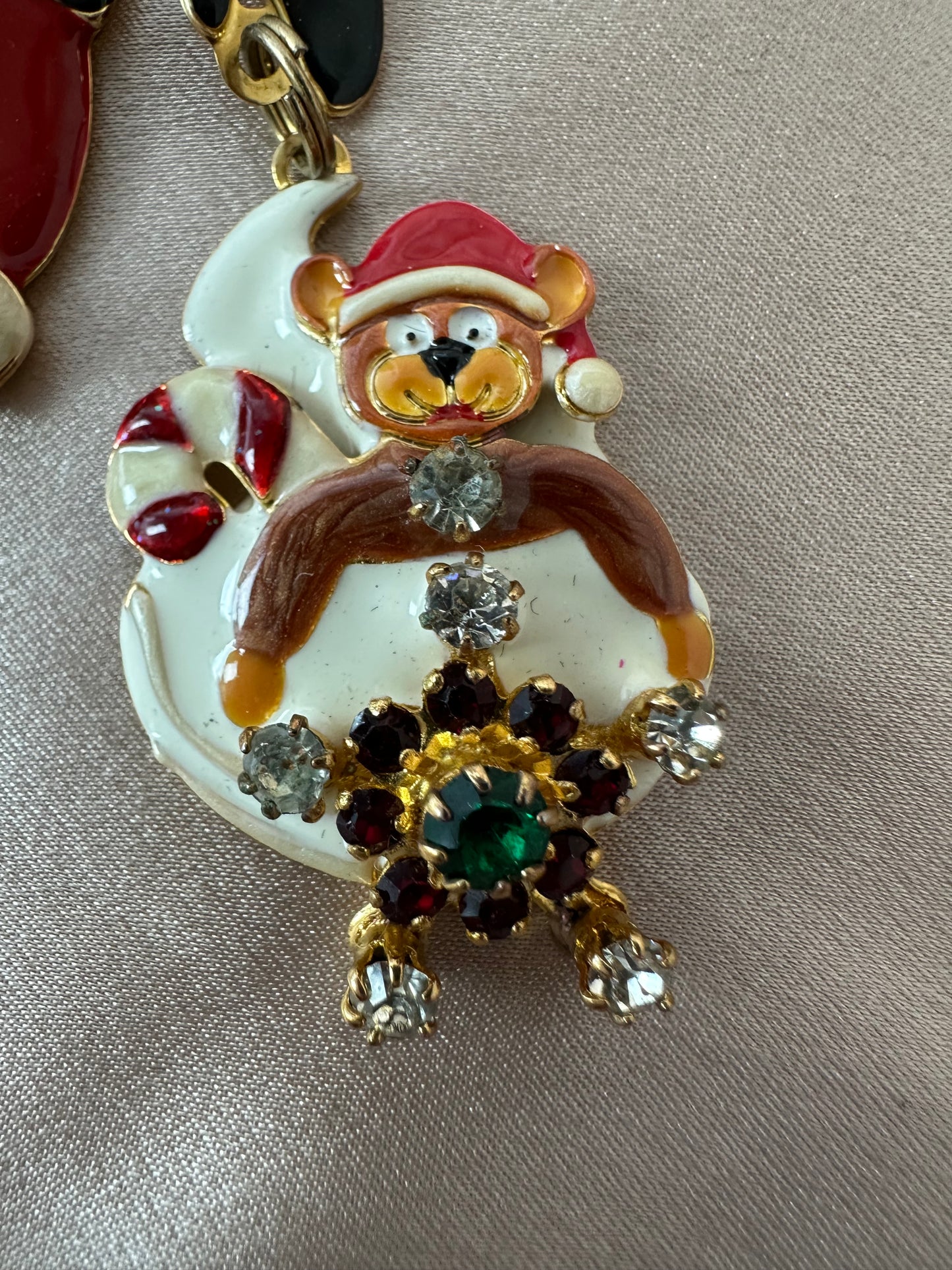 Vintage LUNCH AT THE RITZ LATR 2GO Enamel Articulated Santa Pendant Pin Brooch