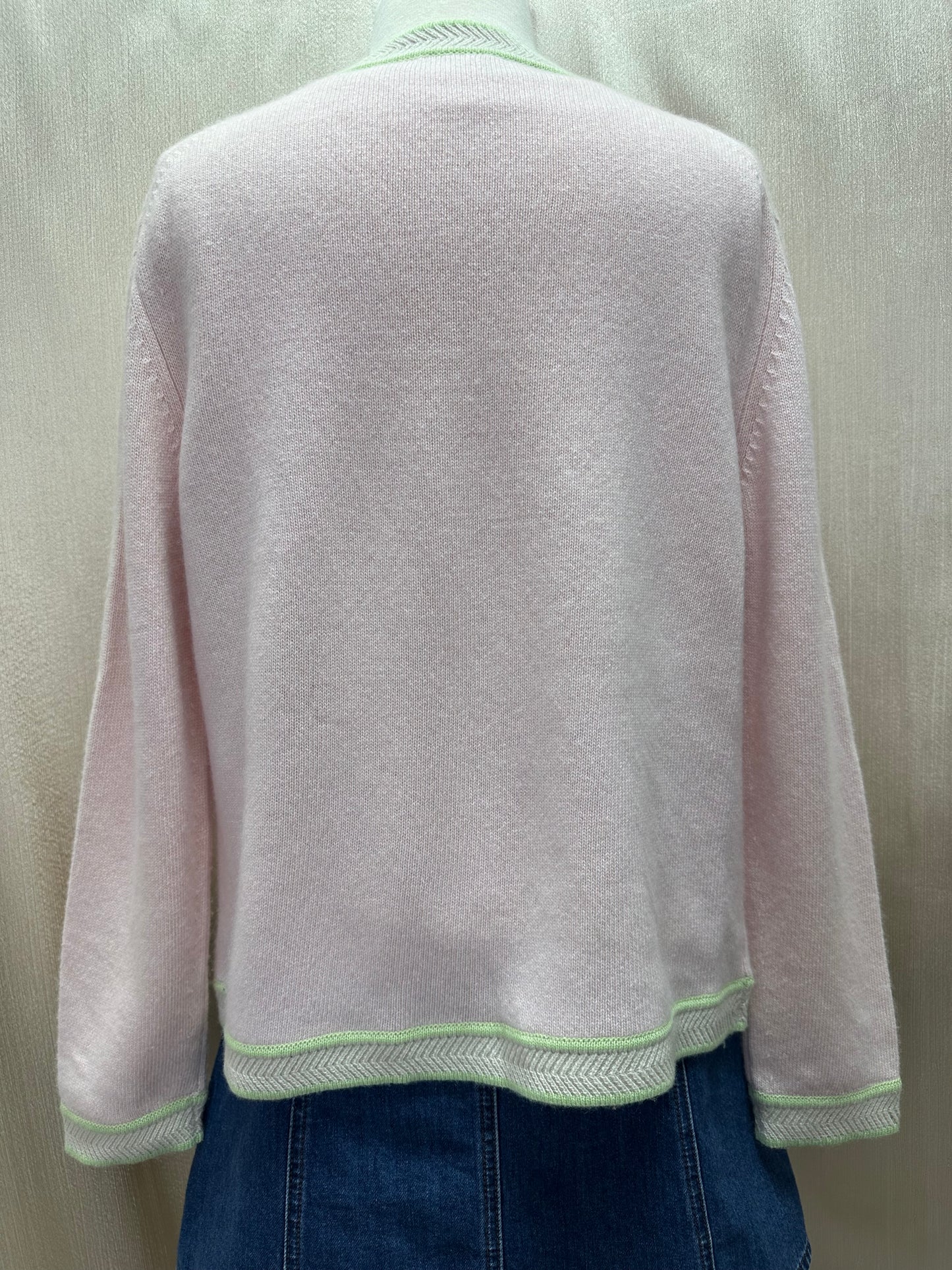 Vintage CHANEL pink Cashmere Cardigan Pullover Sweater Set - 46 | US 10 (flaws)