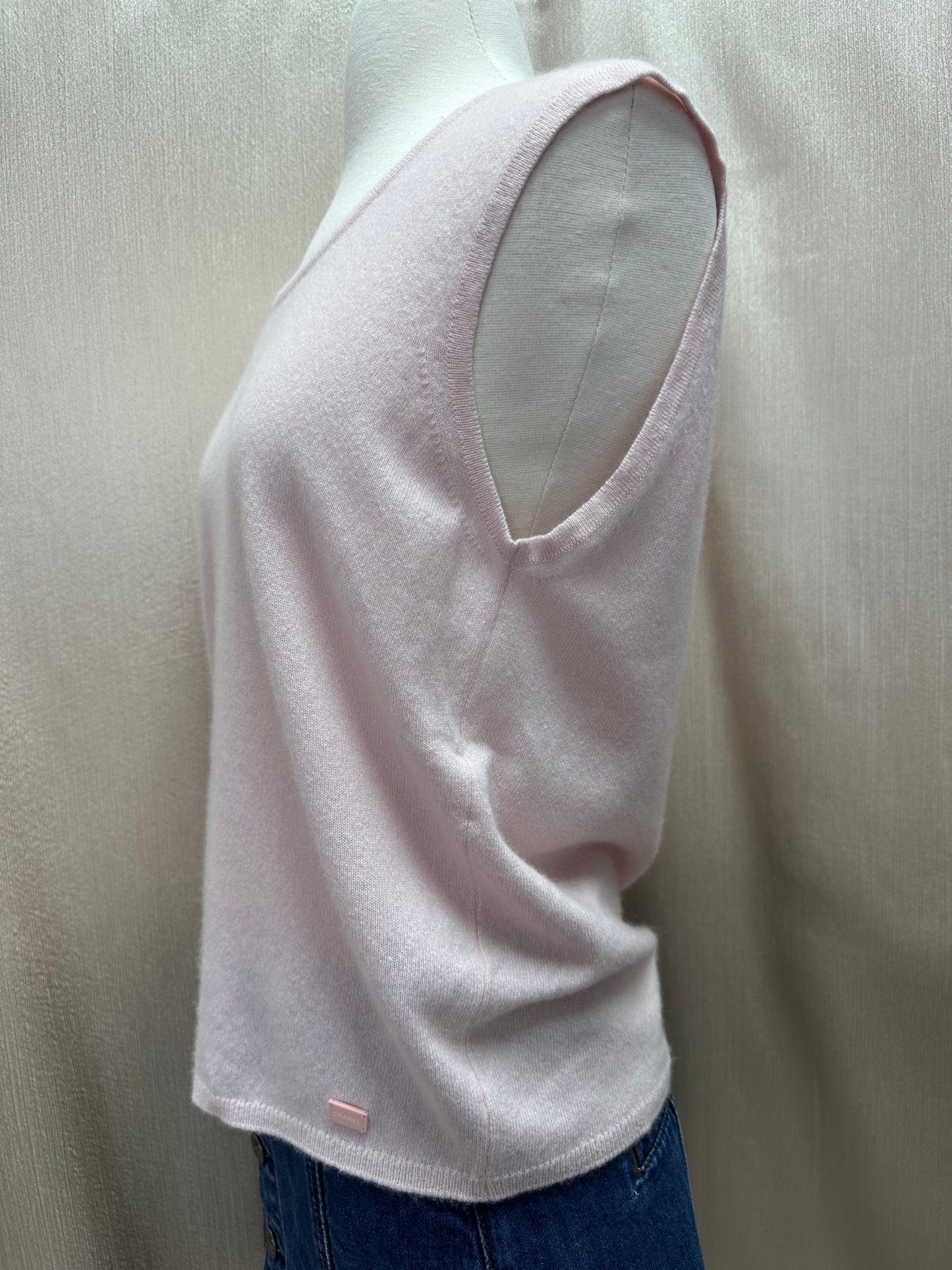 Vintage CHANEL pink Cashmere Cardigan Pullover Sweater Set - 46 | US 10 (flaws)